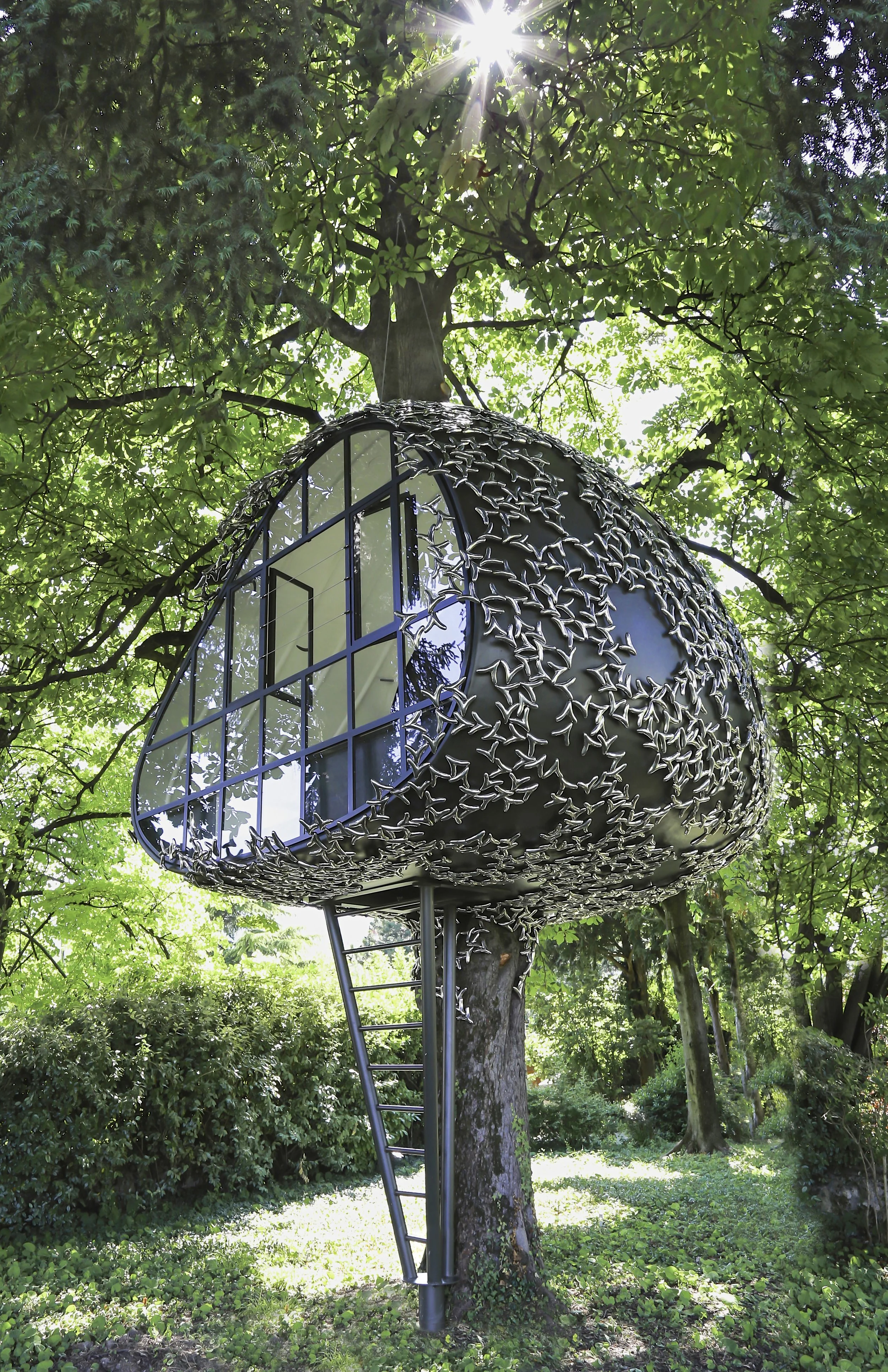 Garden's jewel. ext.jpg