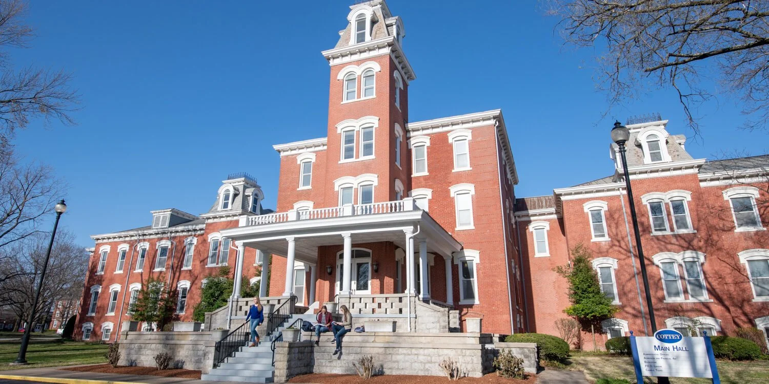 Cottey-College-Main-Hall