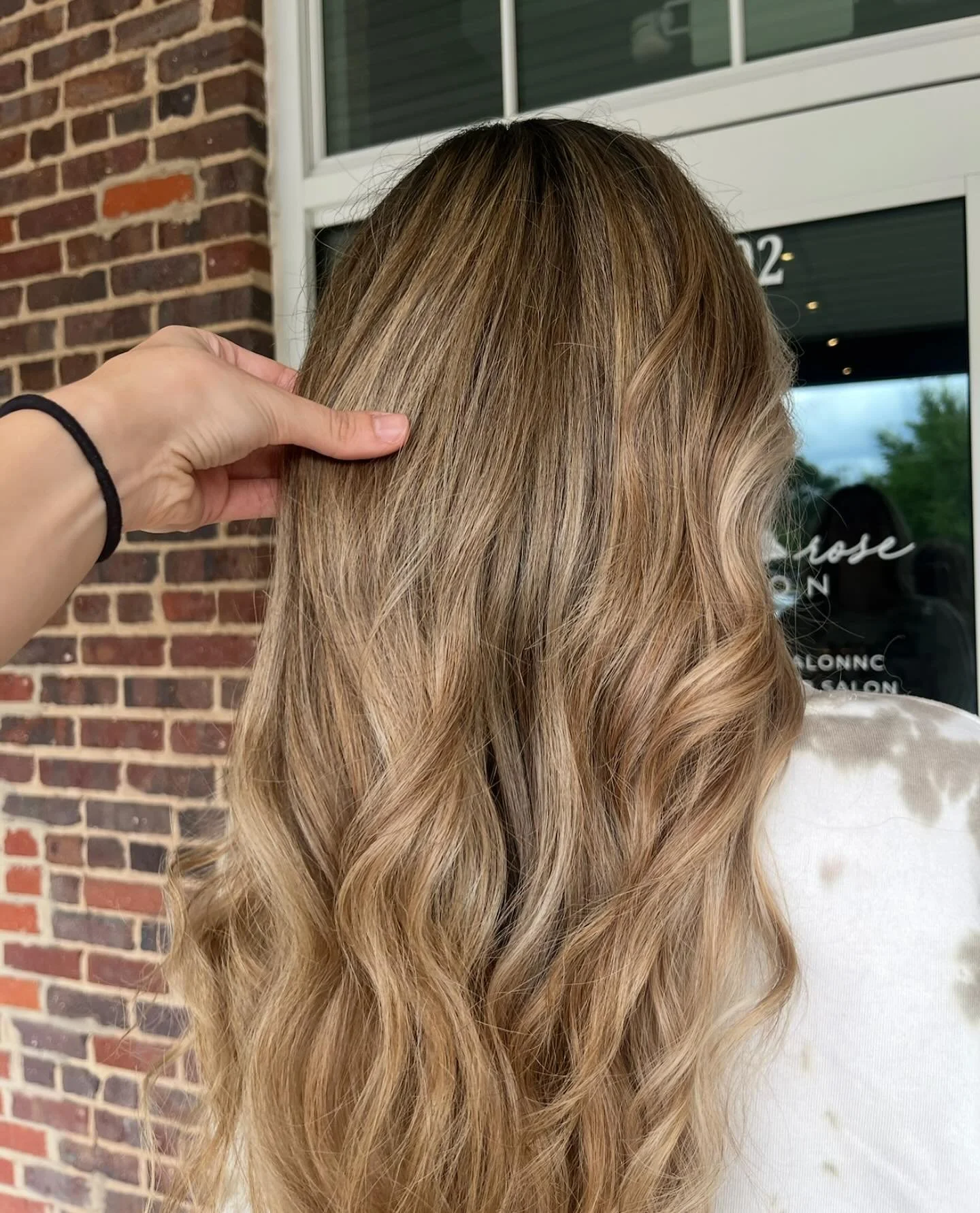 Have you booked your fall hair appointment?! If not - this is your sign 🤪 

 send a message, follow the link in the bio, click the book now button, text/call 704-251-0765 to book your next appointment. By Sav 

#moorsevillehairstylist #mooresvillemo