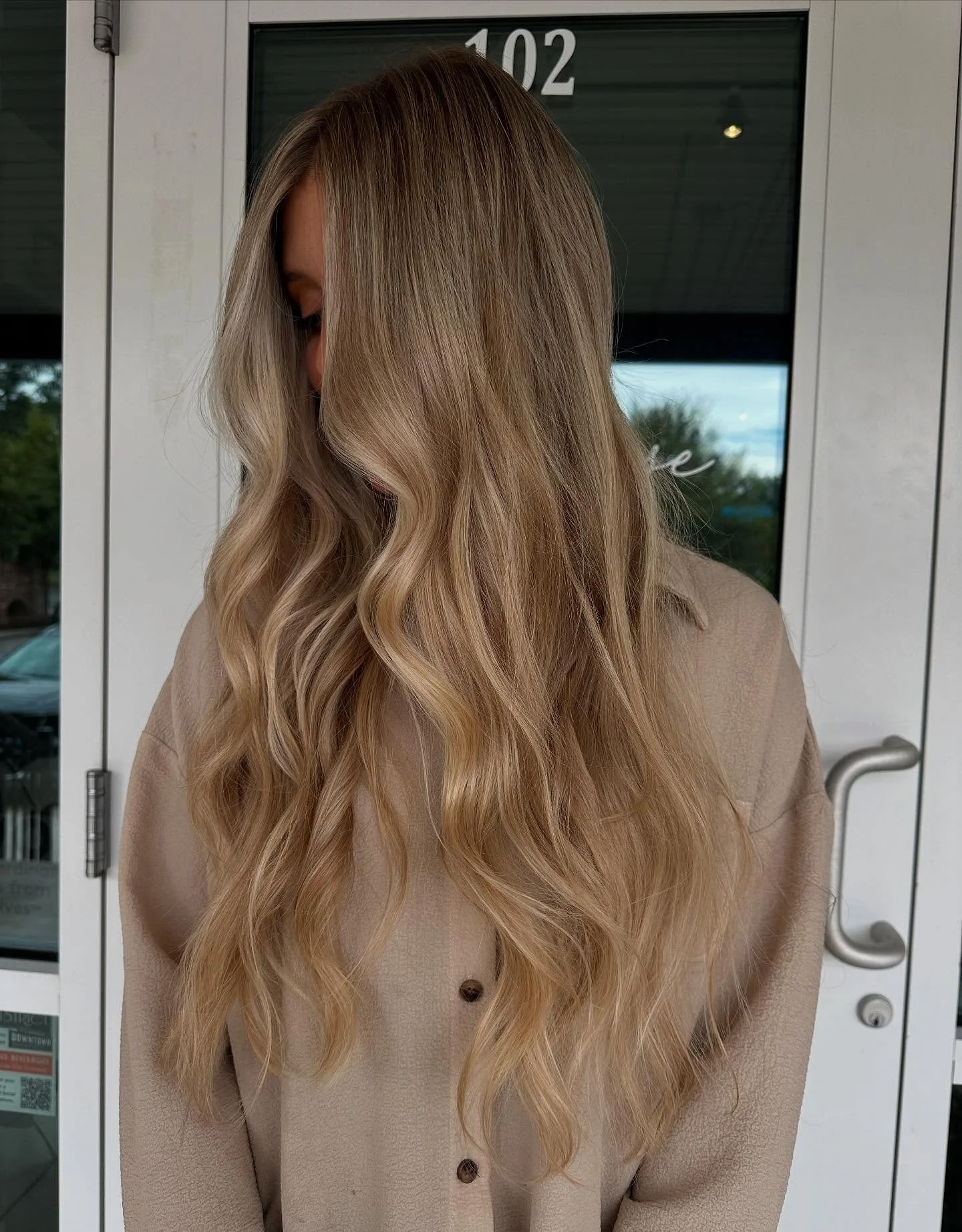 Happy Life of a Showgirl day to all those who celebrate 🧡✨ anyway, here&rsquo;s some pretty hair! 

 send a message, follow the link in the bio, click the book now button, text/call 704-251-0765 to book your next appointment. 
By owner Karissa ✨

#m