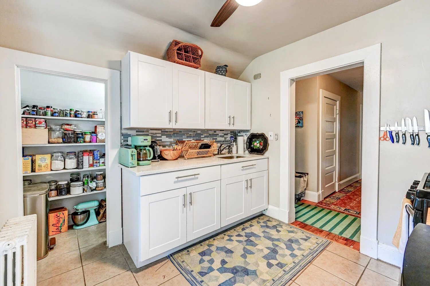 692 Gladstone Ave Baltimore MD-large-041-016-Kitchen-1500x1000-72dpi.jpg