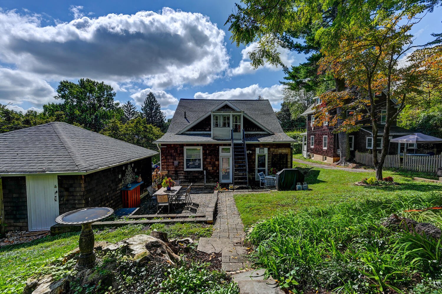 692 Gladstone Ave Baltimore MD-large-048-050-Back Yard-1500x997-72dpi.jpg