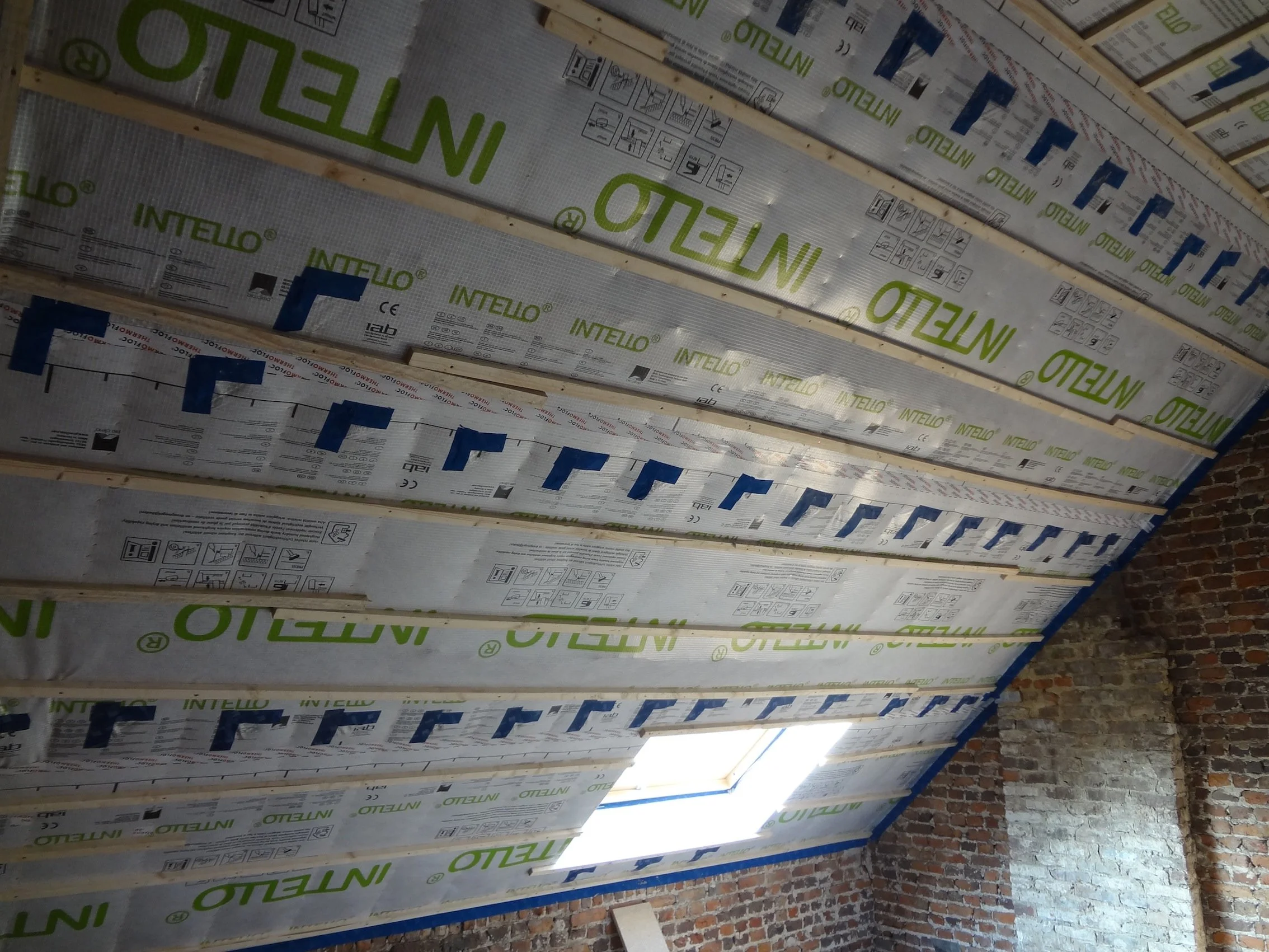 Isolation intérieure du grenier d’une grande villa à la limite Uccle / Linkebeek