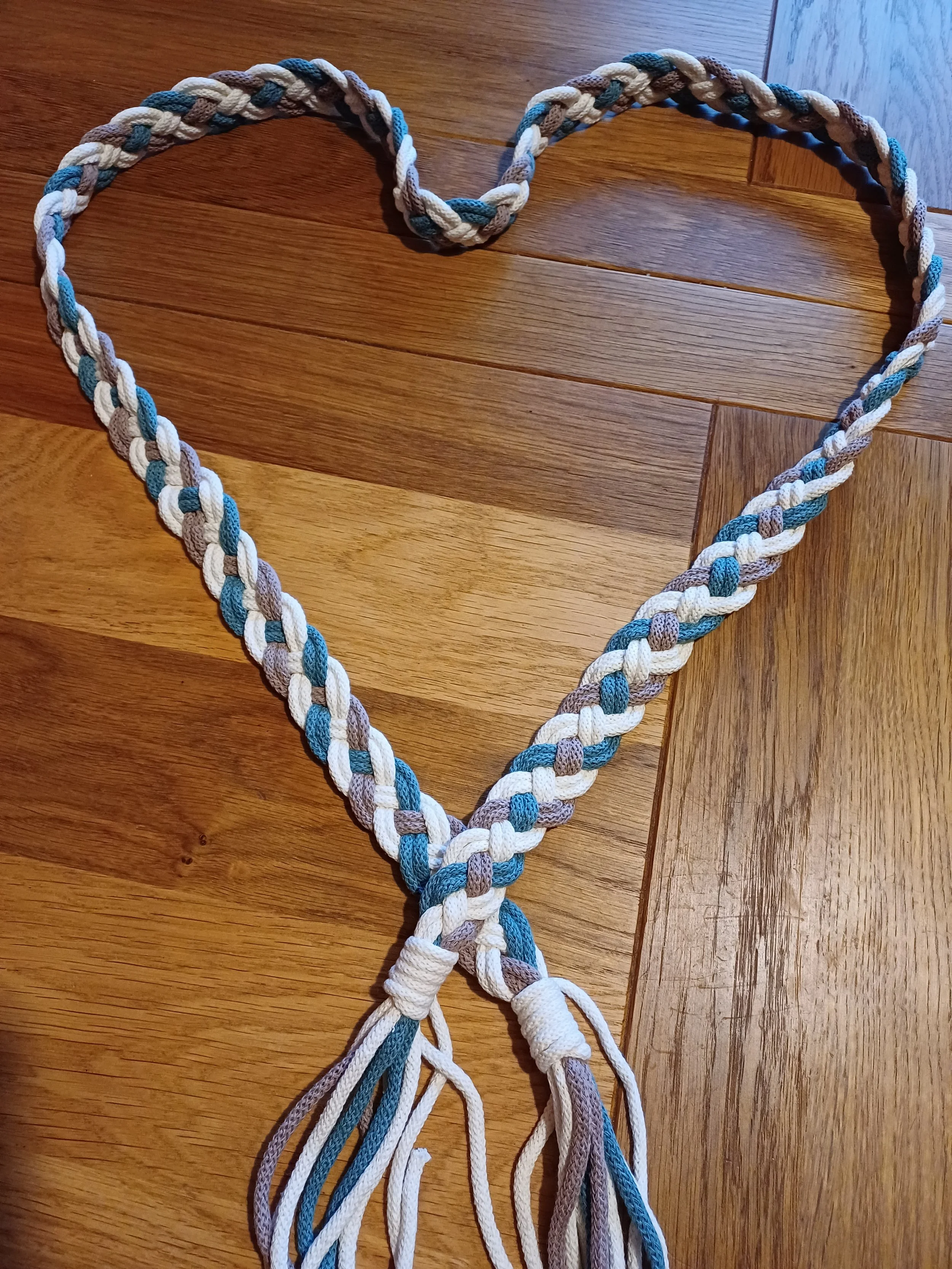 Handfasting cord in heart shape