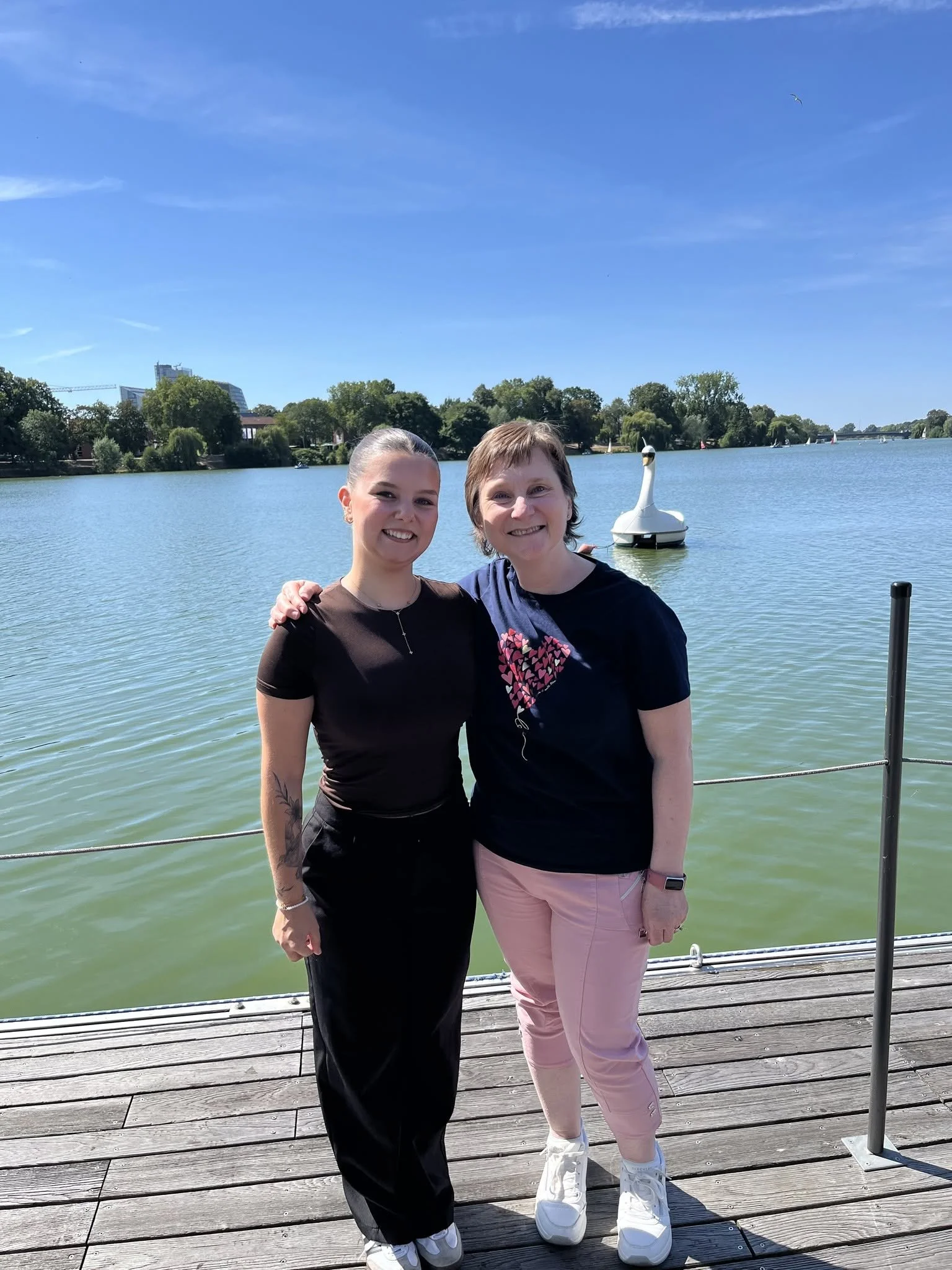 Our founder and chair, Lesley, meets her stem cell donor