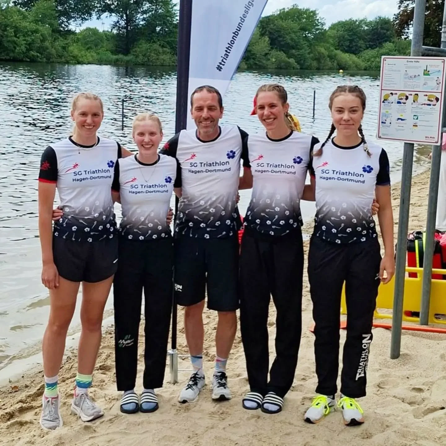 Starker Saisonauftakt f&uuml;r die SG TriTeam Hagen/Dortmund!

Beim ersten Rennen der 2. Triathlon-Bundesliga Nord in Itzehoe zeigte unser Team direkt eine starke Leistung und sicherte sich mit 57 Punkten einen hervorragenden 5. Platz. 💪

Das anspru
