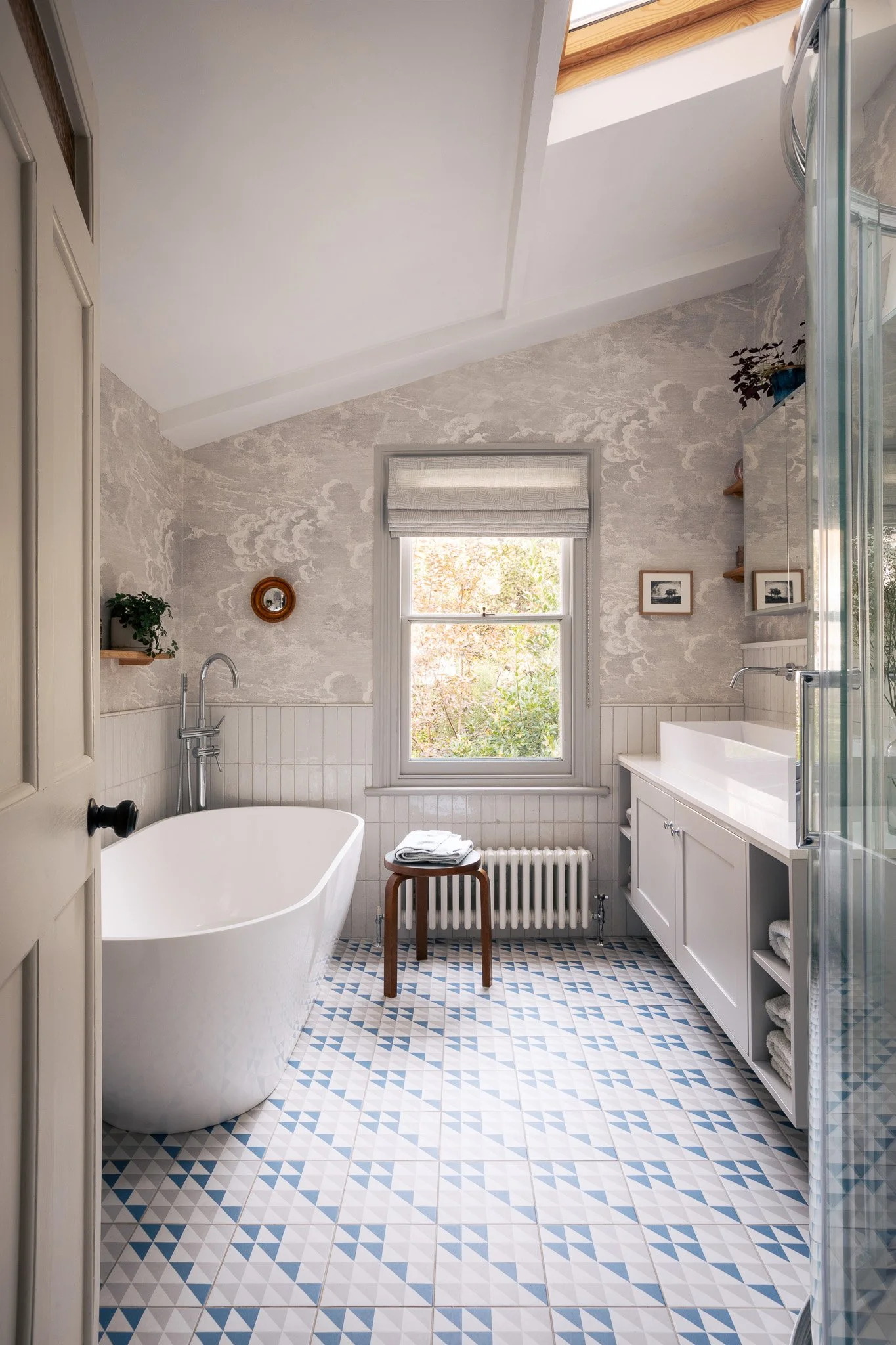 Ockendon Bathroom_Sara Leonor_002.jpg