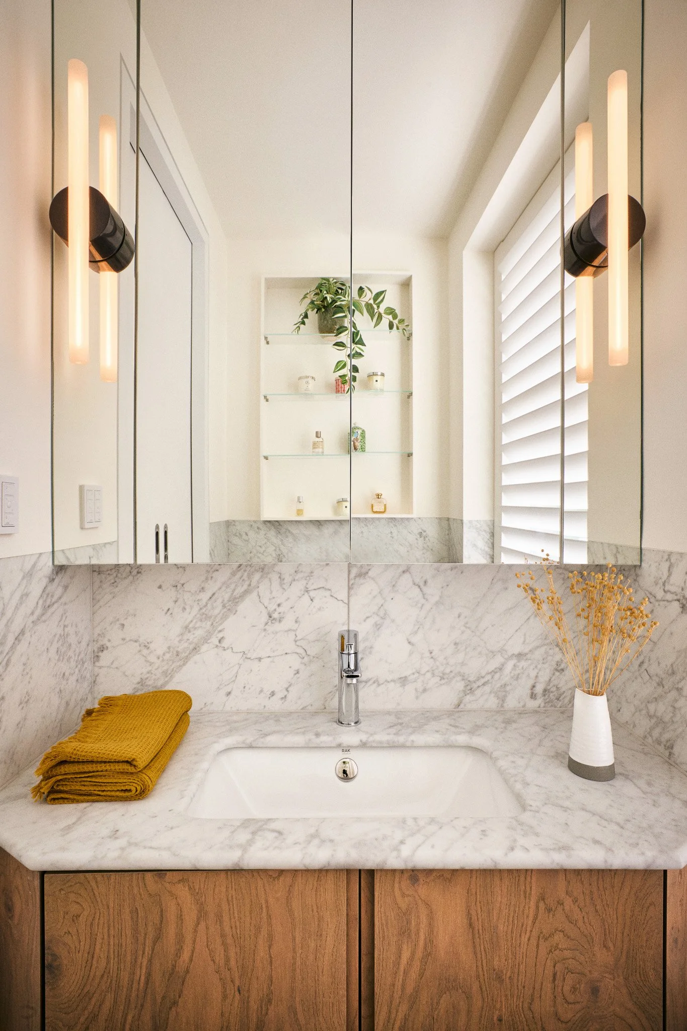 Compton Ave_Sara Leonor_010_HR.jpg