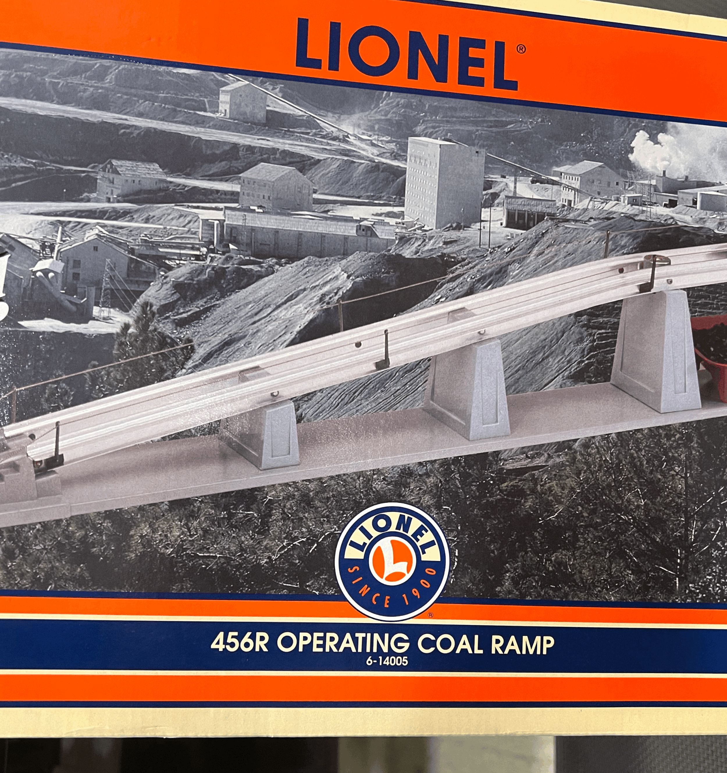 Lionel 456R Operating Coal Ramp O Gauge