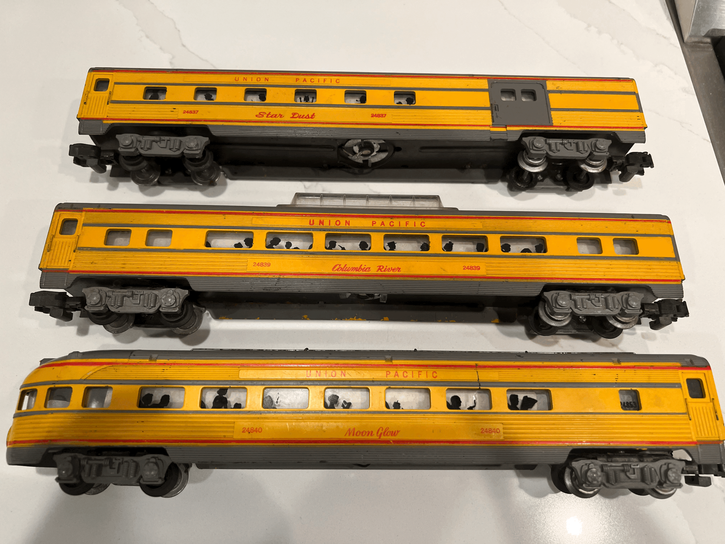 VINTAGE AMERICAN FLYER SET, S-GAUGE, #24837,#24838,& #24839, UNION PACIFIC PASS.CARS
