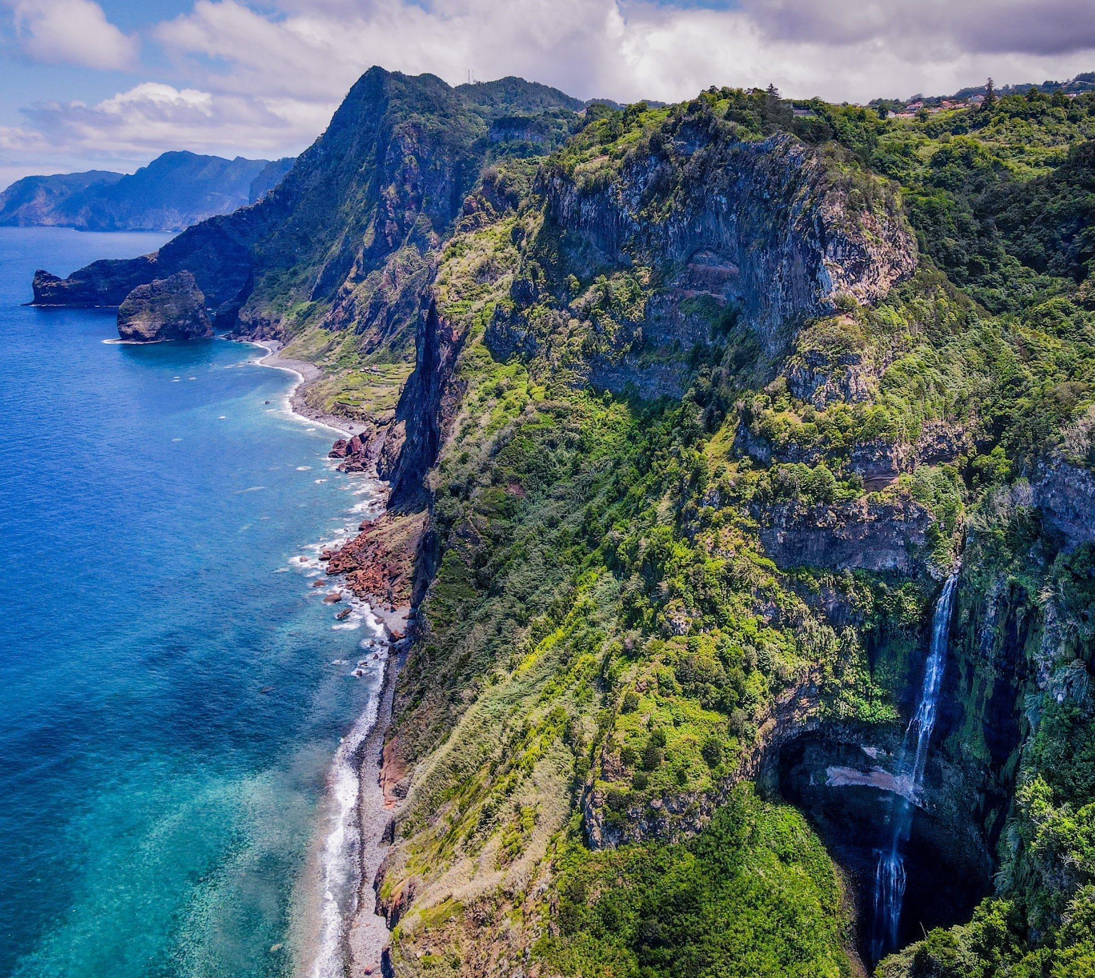 THE ULTIMATE MADEIRA COUPLE’S ESCAPE: ADVENTURE MEETS OCEANFRONT LUXURY