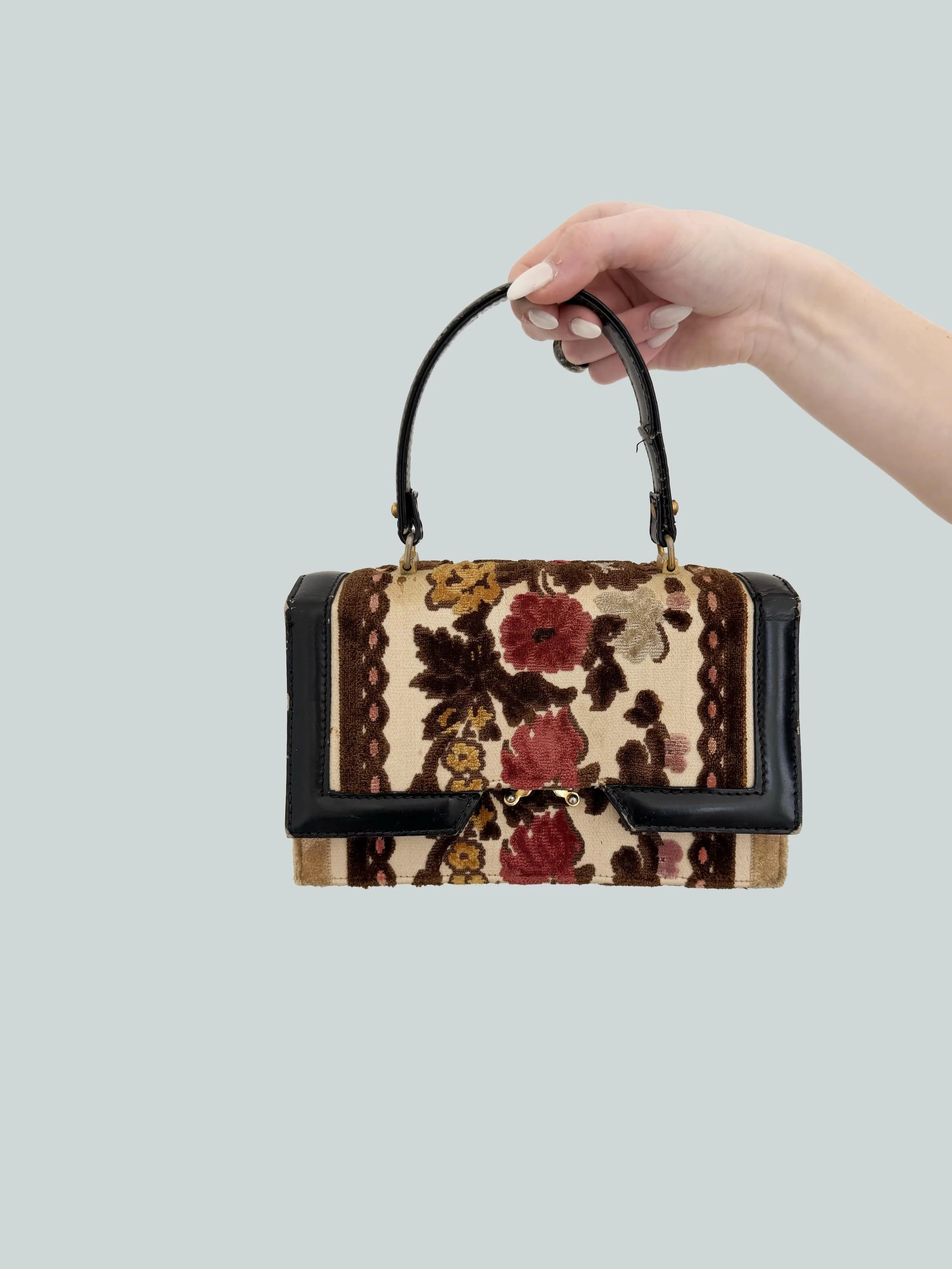 FLORAL VELOUR ACCORDIAN HANDBAG