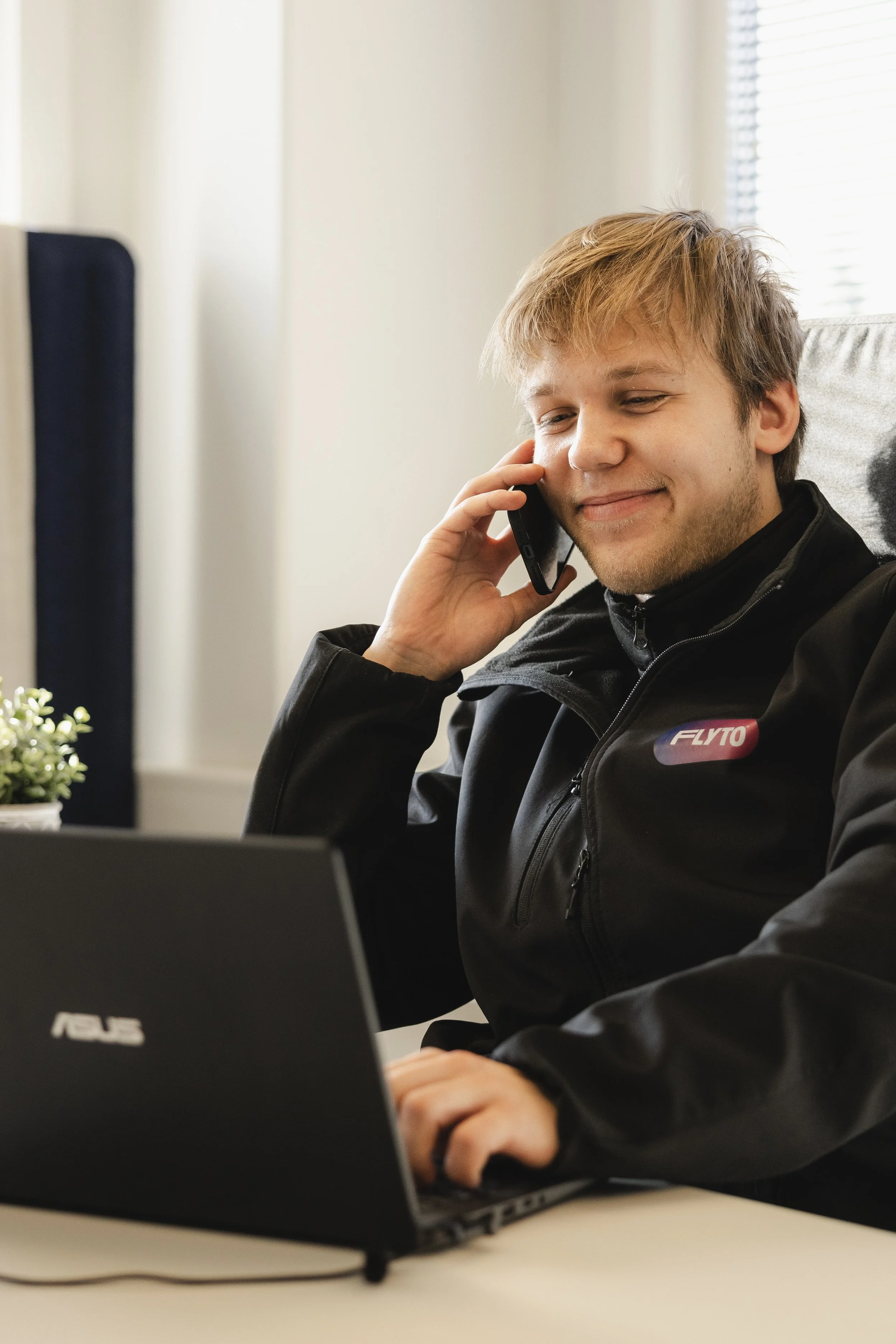 Flyto customer service spain