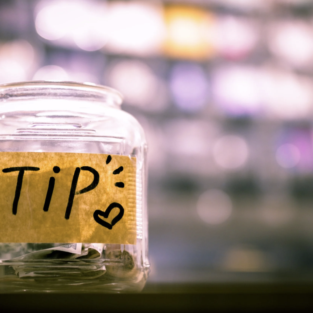 THE ULTIMATE GUIDE TO TIPPING YOUR HAIRSTYLIST: SETTING THE STANDARD