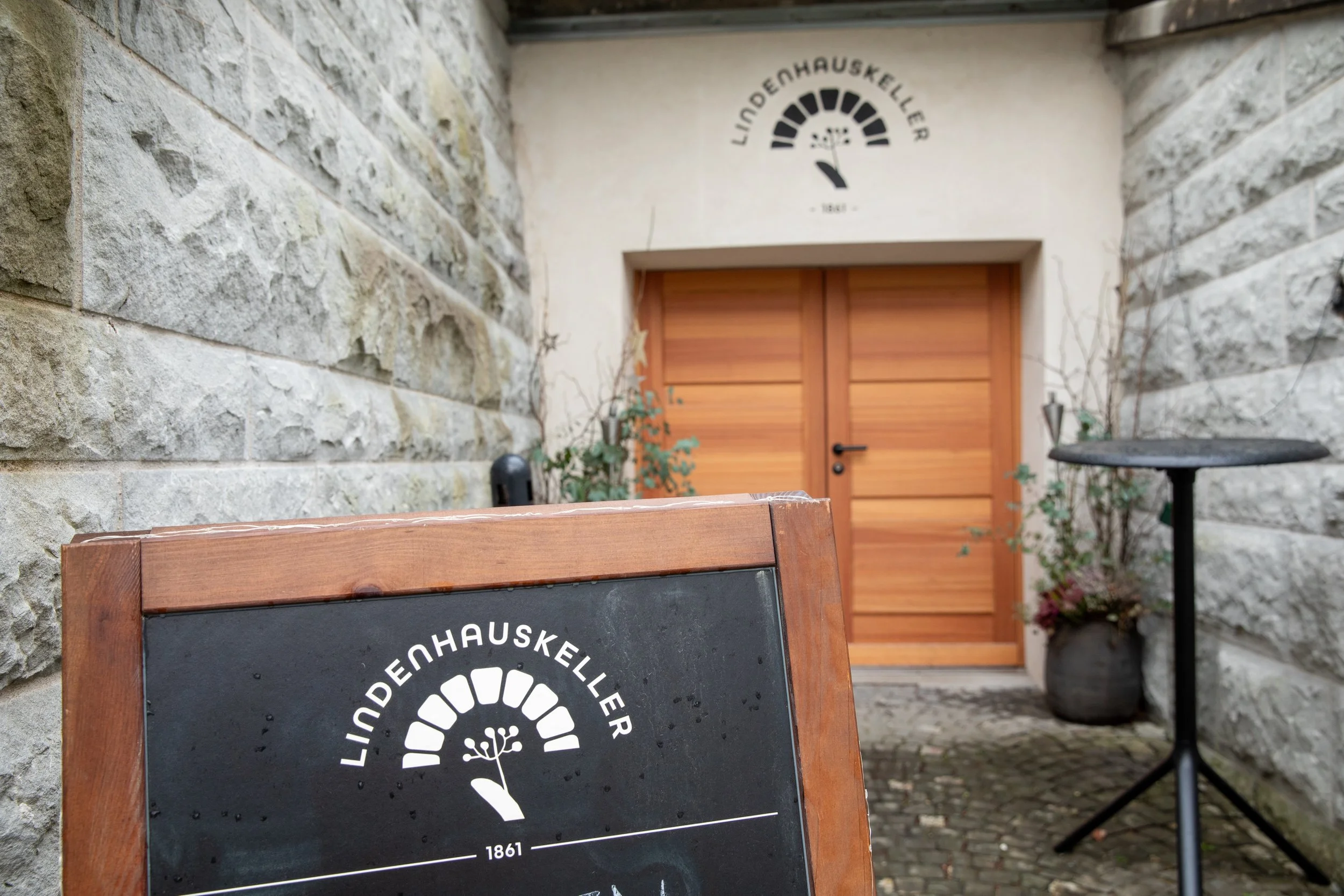 Geschlossene Gesellschaft