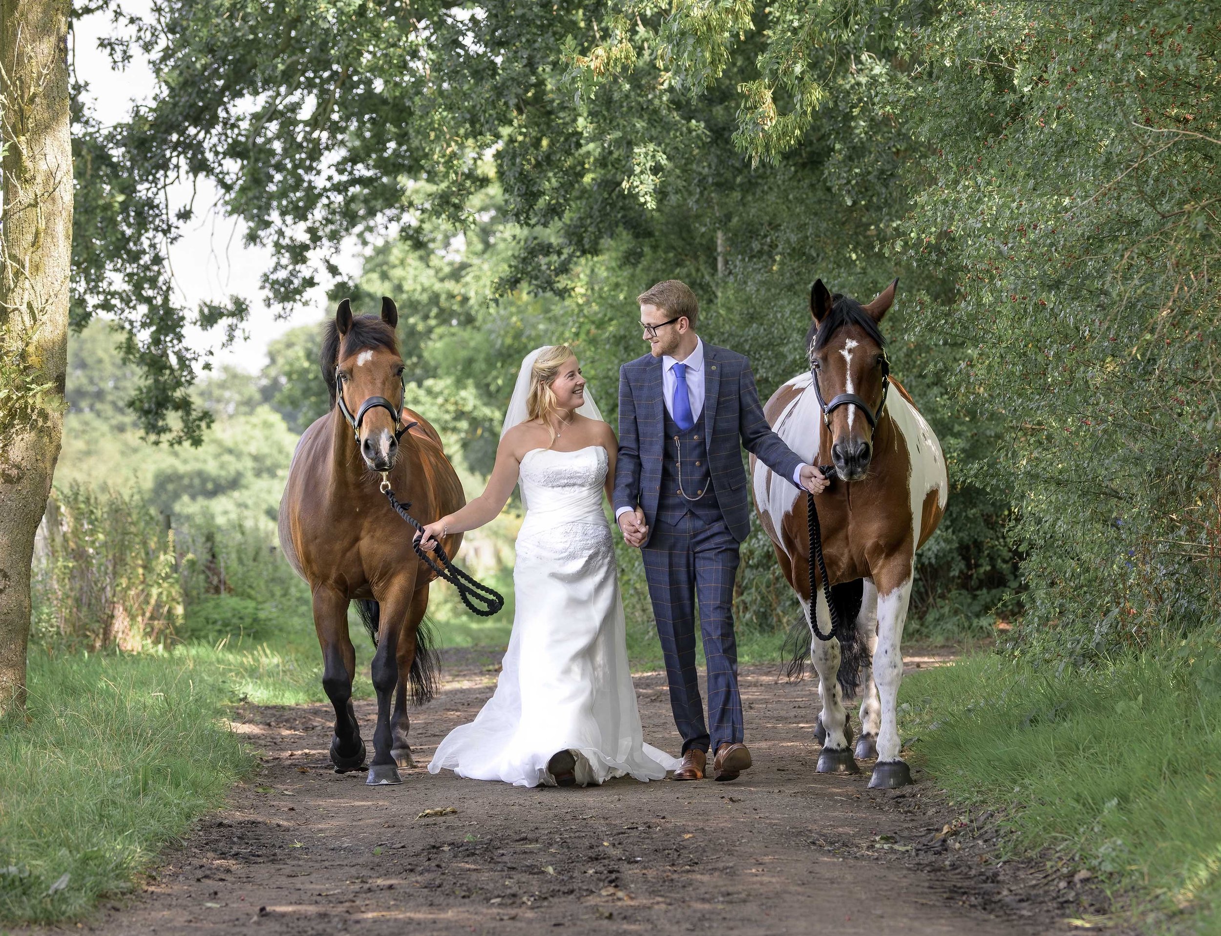 _JWP4446-Group LR.jpg