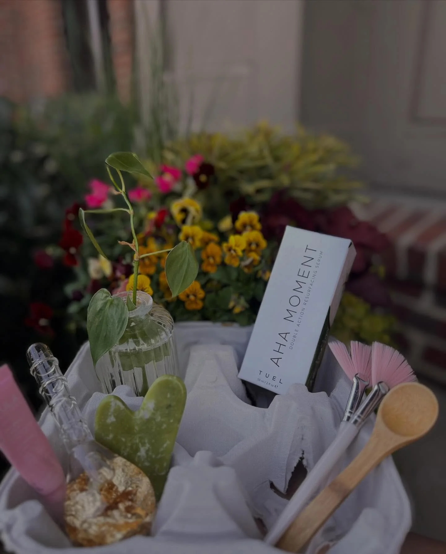 ✨NEW PRODUCT ALERT✨ 
Have you come by for a facial and checked out AHA moment yet? If not, put it on your todo list. Texture &amp; tone refinement, collagen stimulating, all the best things to make your skin the best it can be 😏 
Send us a message, 