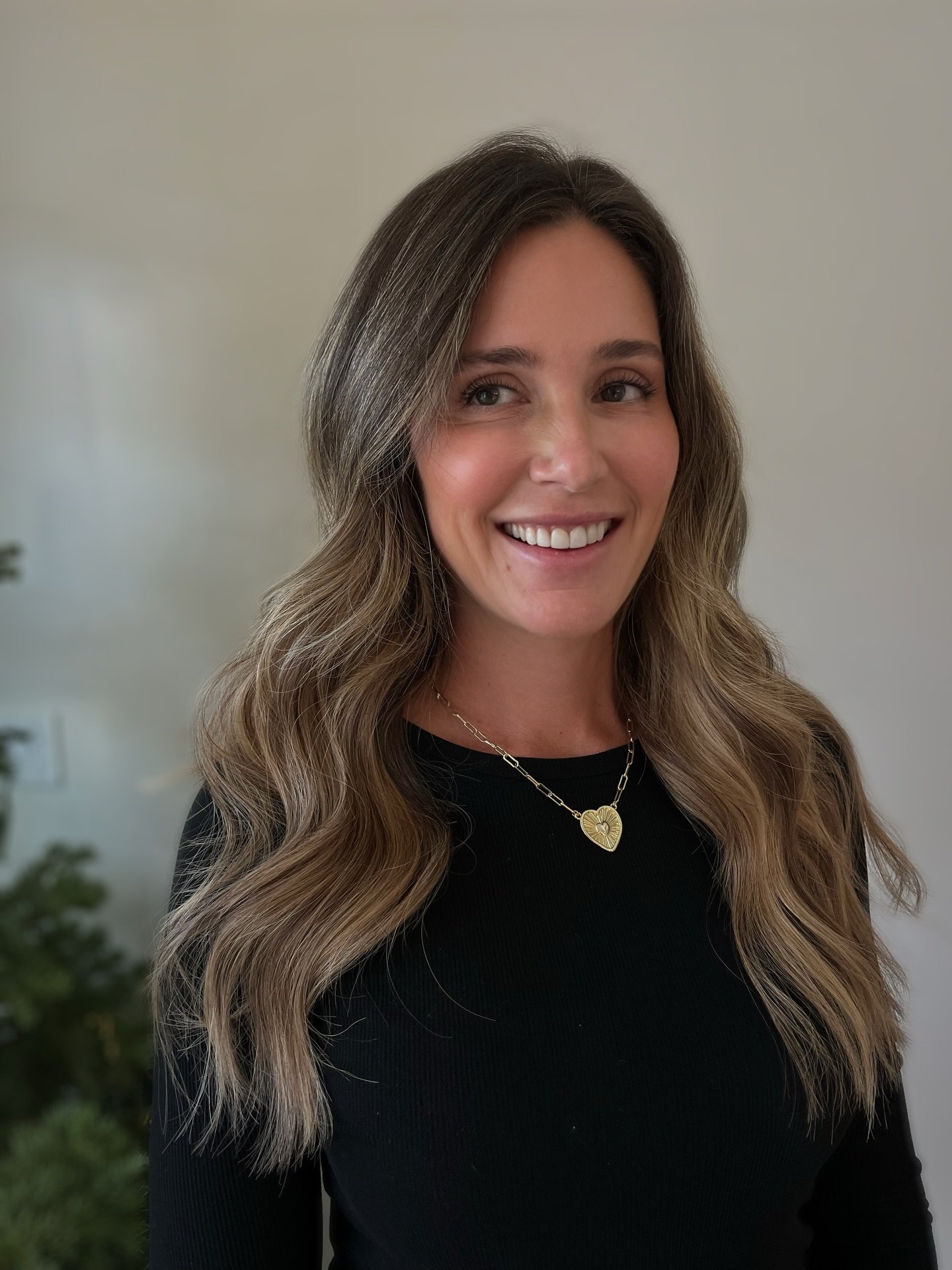 Our client did the research and trusted Sagewood with her hair 🫶

A two-row extension install to add volume, length, and softness, while keeping everything natural and effortless.

The kind of transformation that still feels like you&hellip; just a 