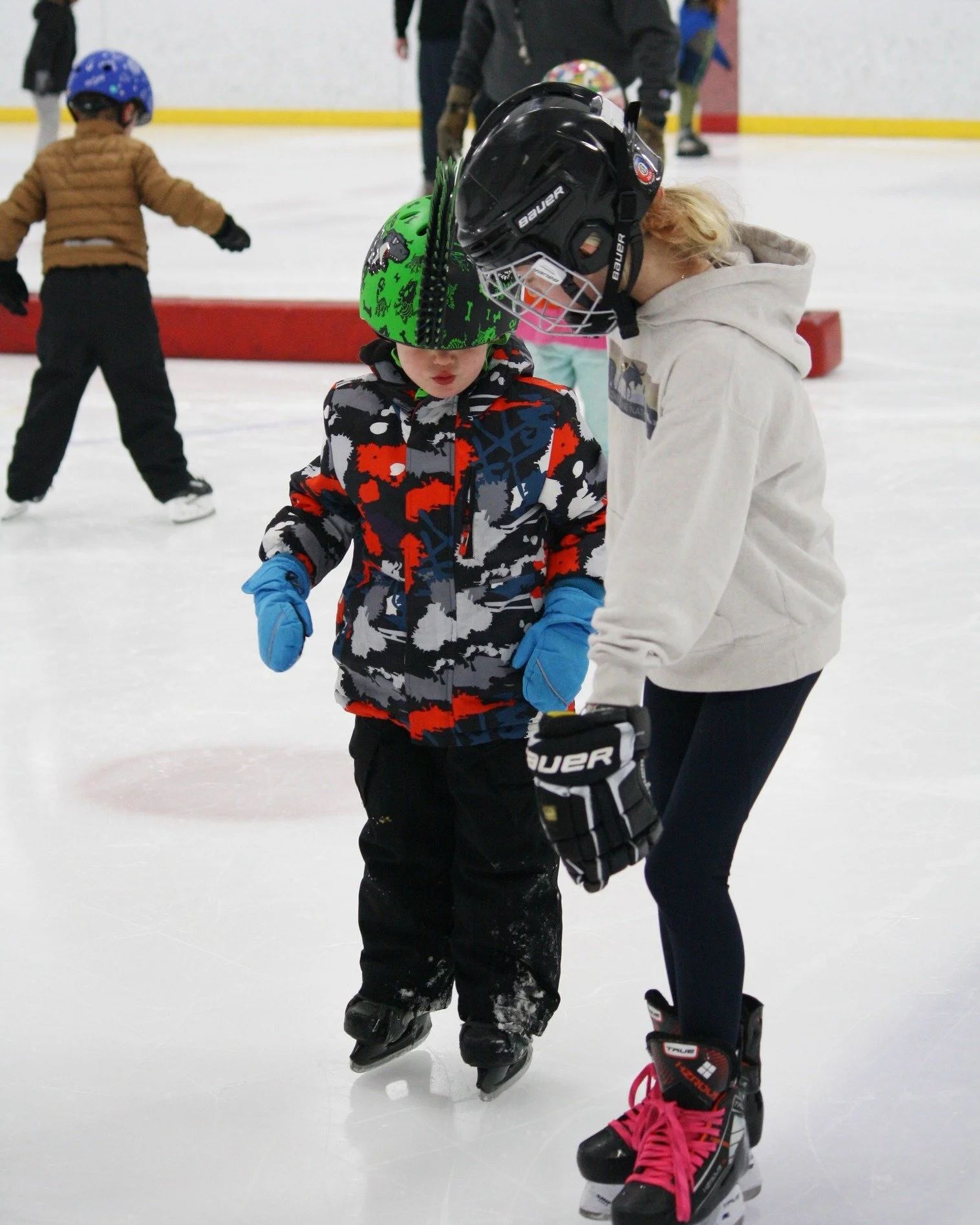 We're almost finished with Winter 2 Learn to Skate and our awesome skaters have learned so much! Thank you to all the 10U, 2012, 2014, and 2015 Wolves team players and She-Wolves players who have volunteered to help out our coaches on the ice!
Spring