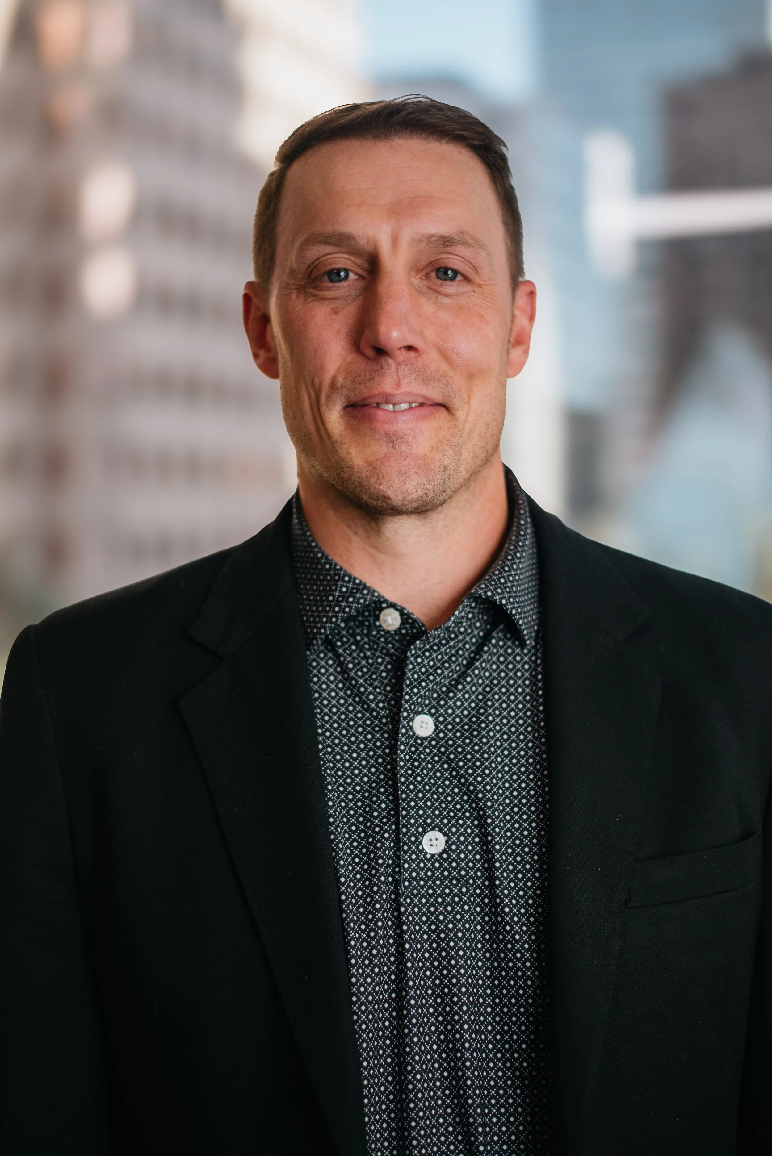 Chris, CFL Veteran; Saskatchewan Roughriders, and Wealth Management Professional at CG Wealth Management. Professional portrait of a University of Regina Business Finance alumnus providing investment services and community leadership in Saskatchewan.