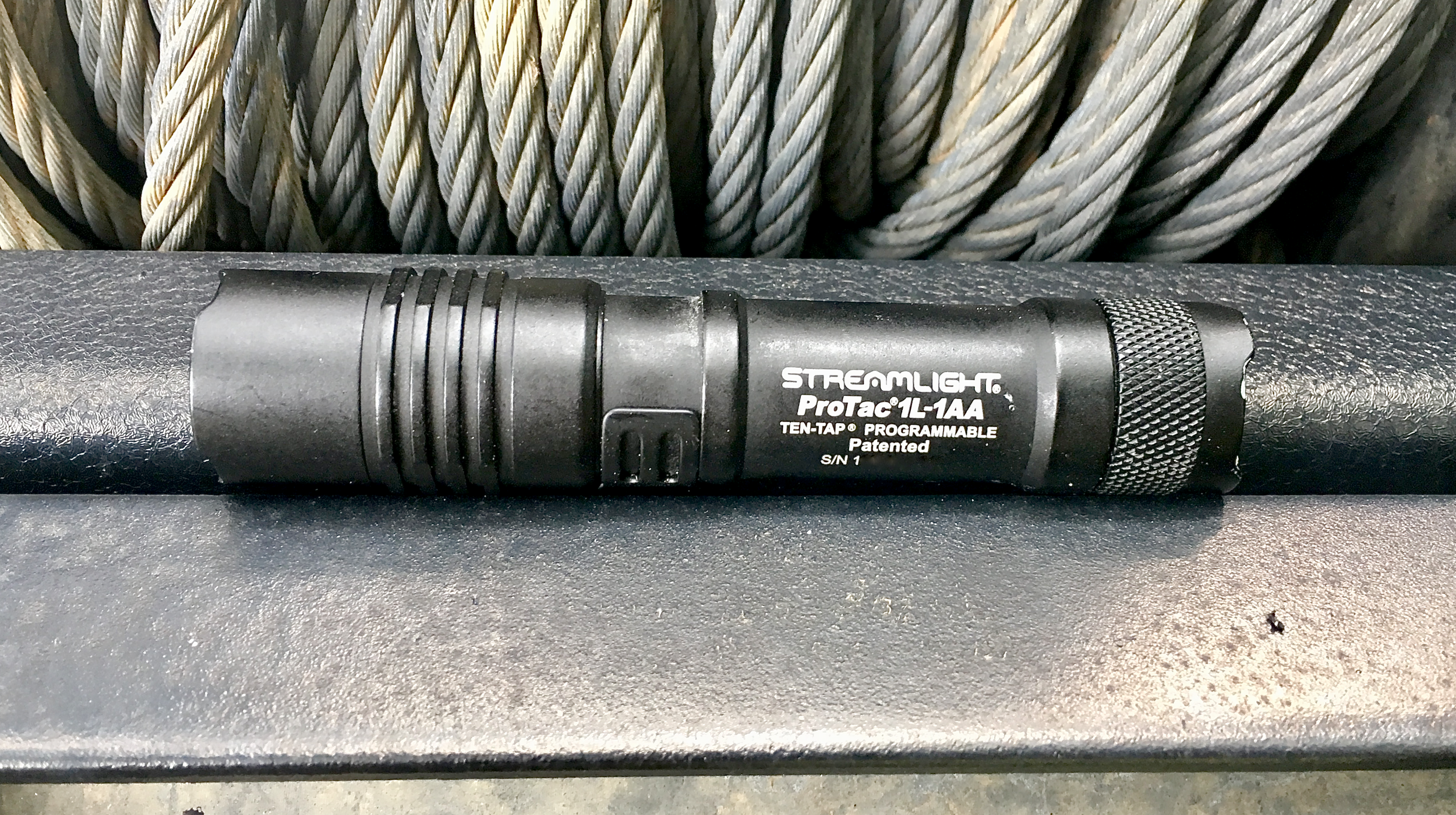 EDC Flashlight Review: StreamLight Protac 1L-1AA