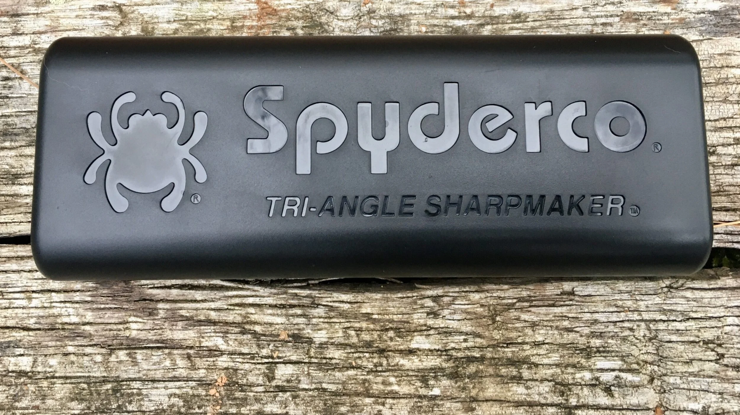 The Spyderco Sharpmaker