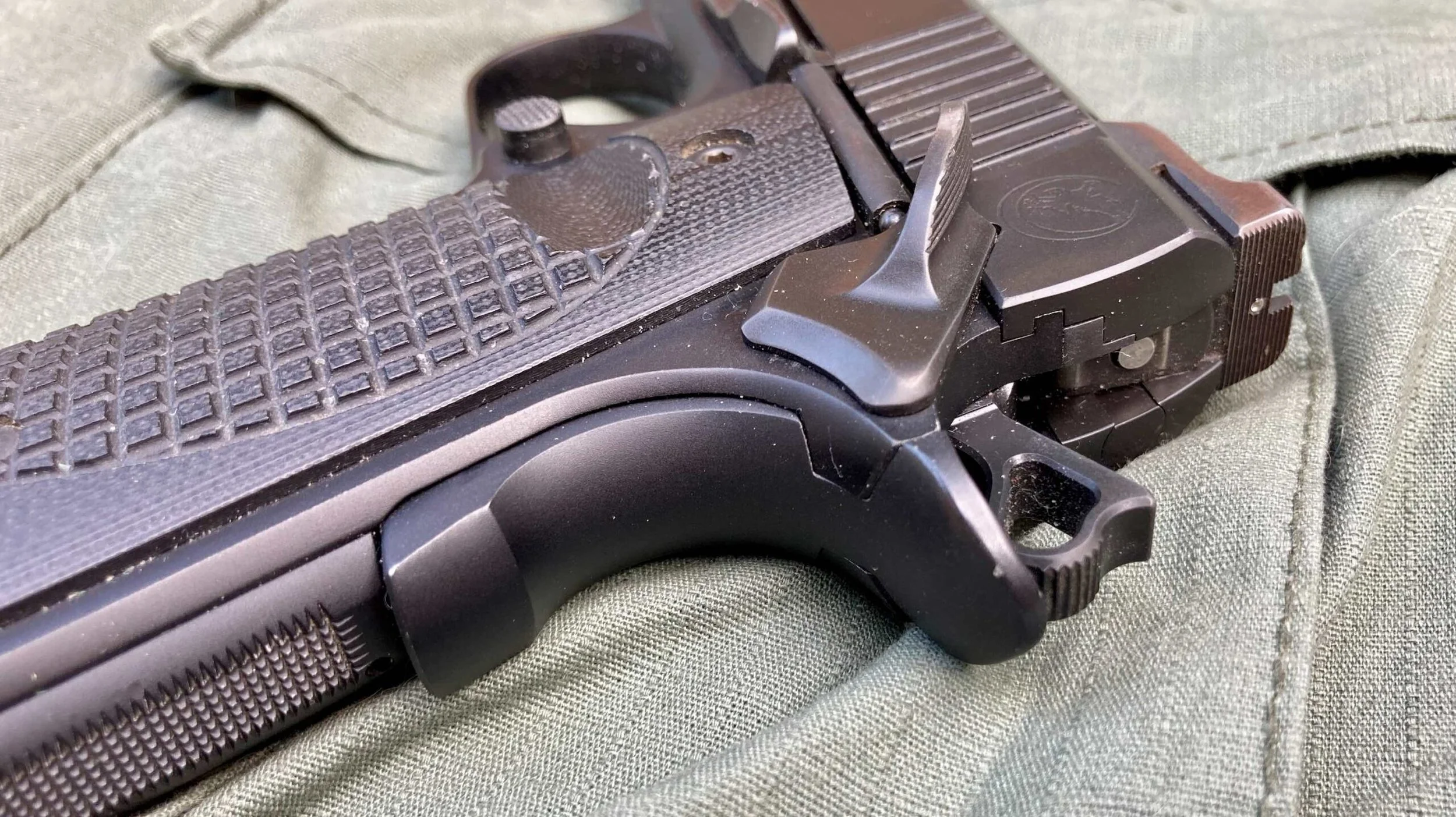 Defensive 1911: Managing 1911 Safeties