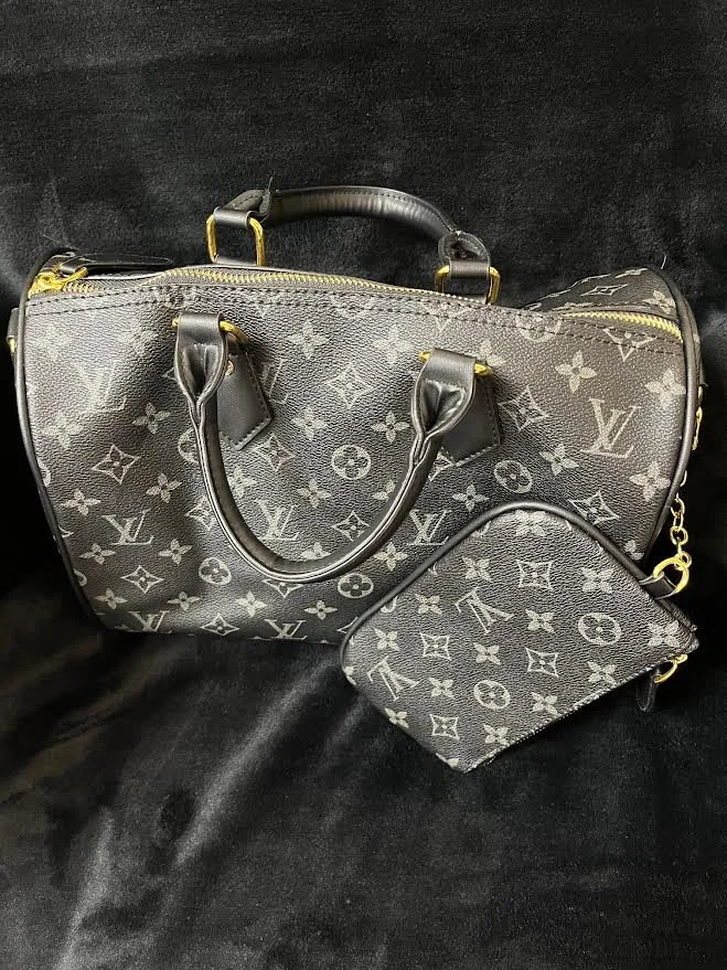 Lv Purse