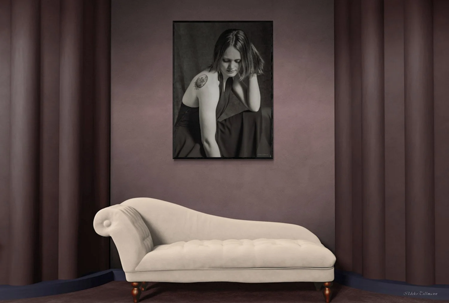 theater-with-a-classic-chaise-lounge (1).jpg