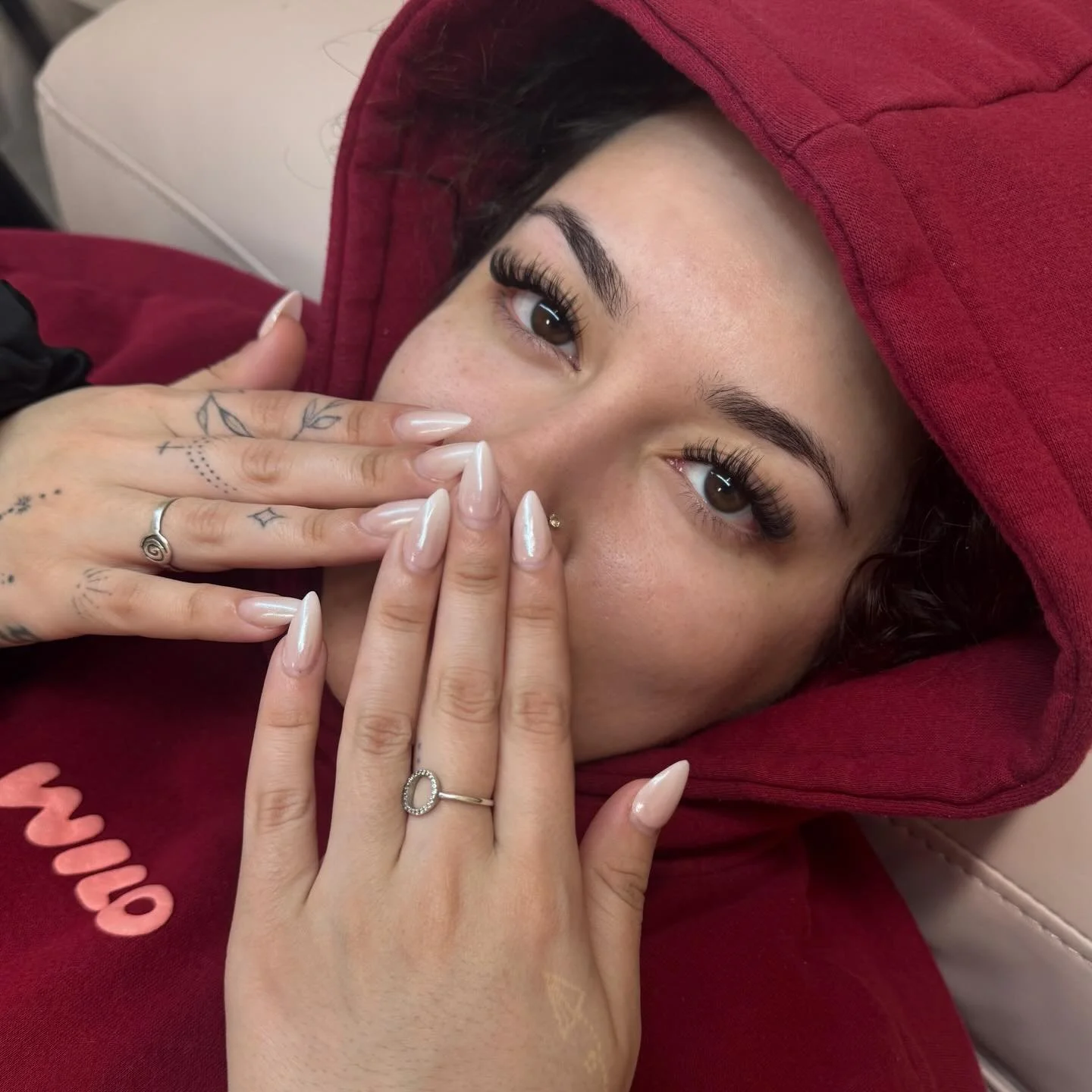 Lash extensions customized to you ❤️
just wake up ready to take on the day

Booking on website in bio