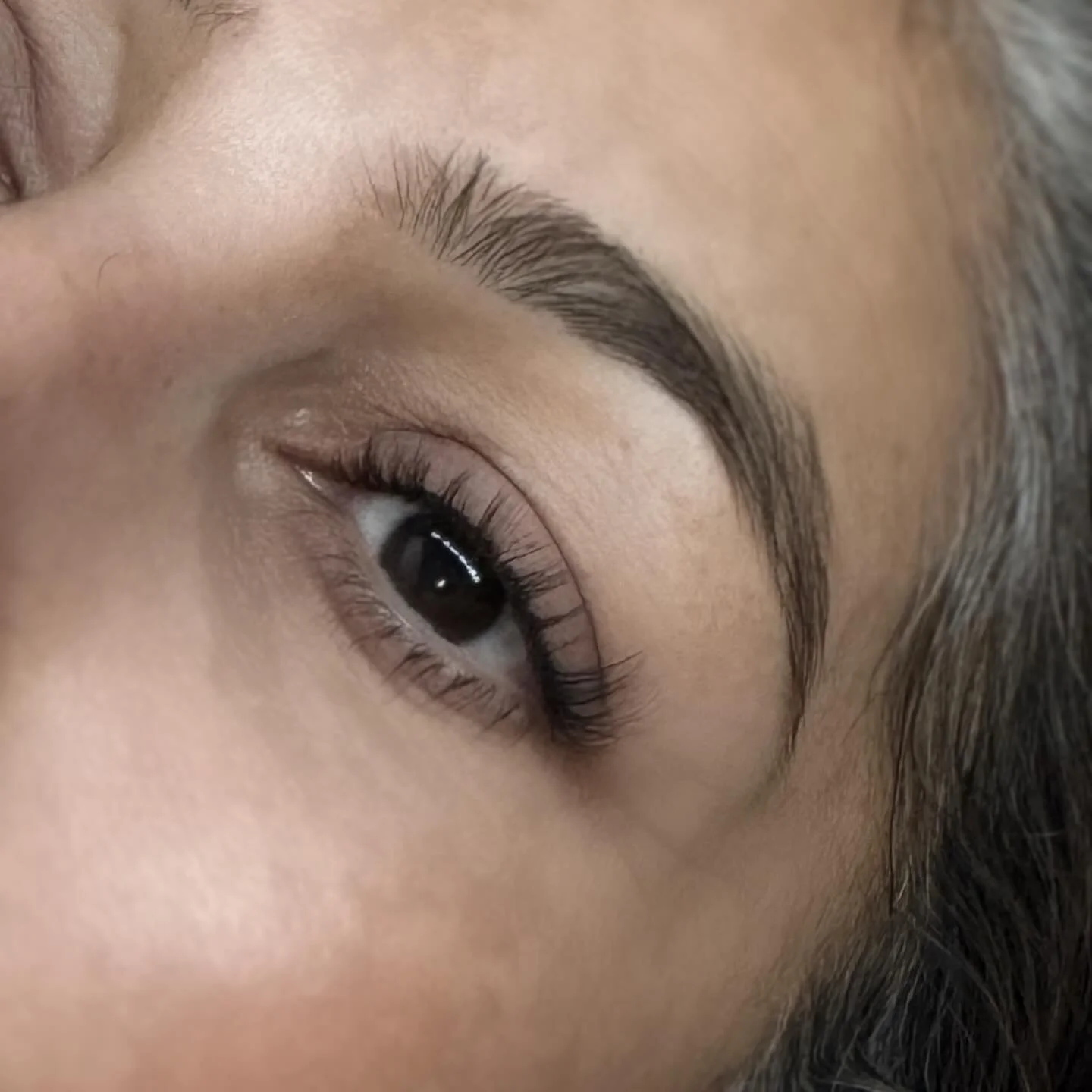 very natural looking Express Set 

perfect option if you&rsquo;re short on time or don&rsquo;t like the drama of typical full lash extensions ❤️