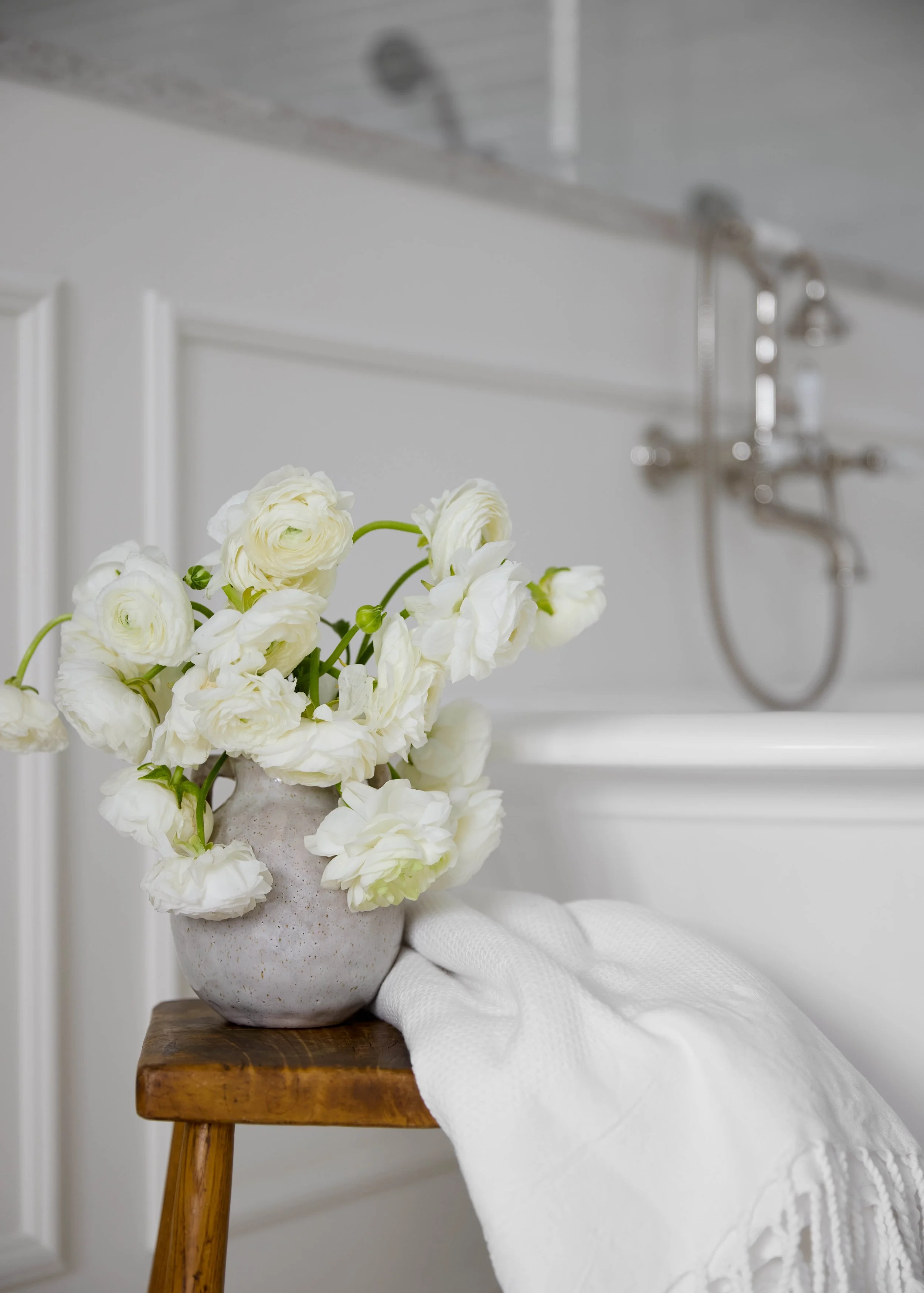 24- bathtub detail.jpg