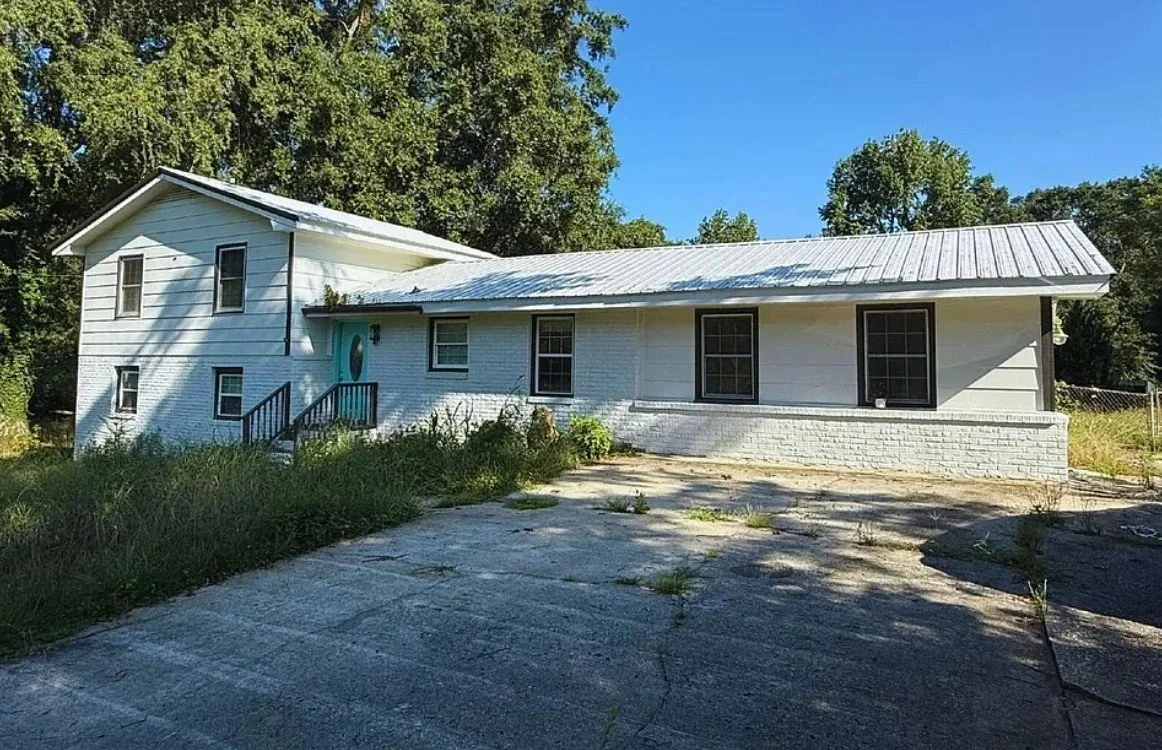 3 Bed · 2 Bath rental