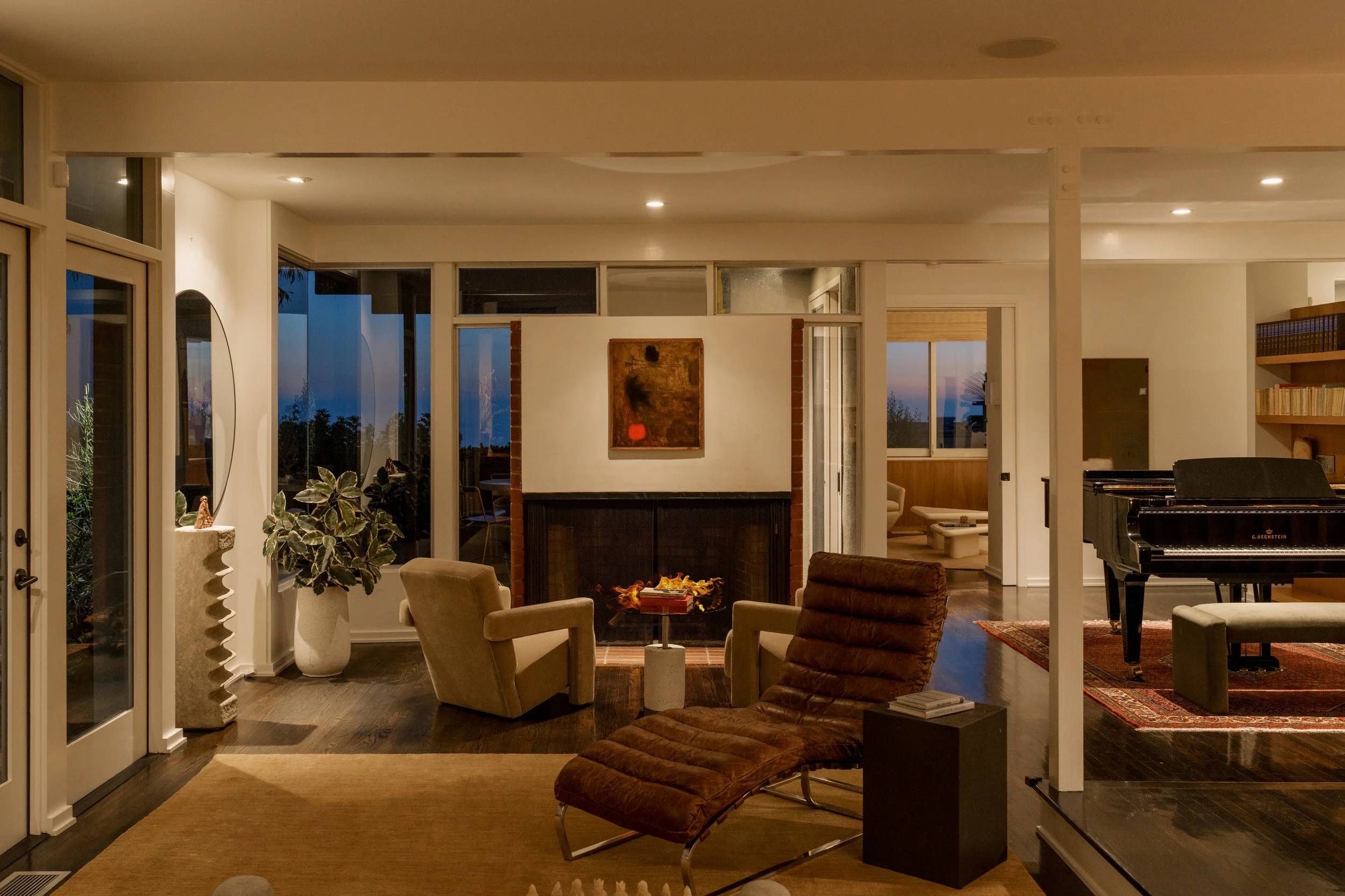 $3,295,000 | 1340 N Tigertail Rd