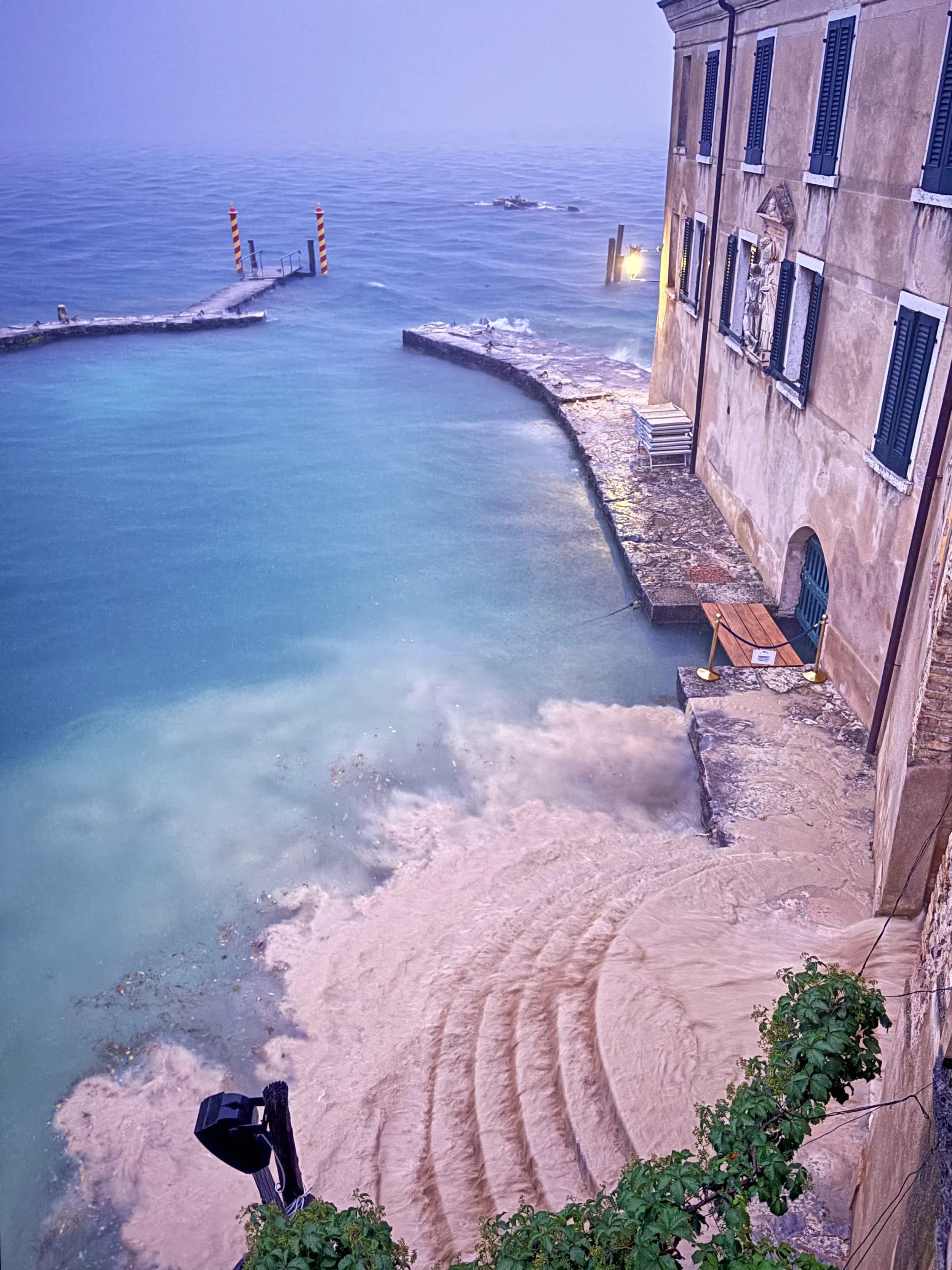 Staircase stream lago di garda.jpg