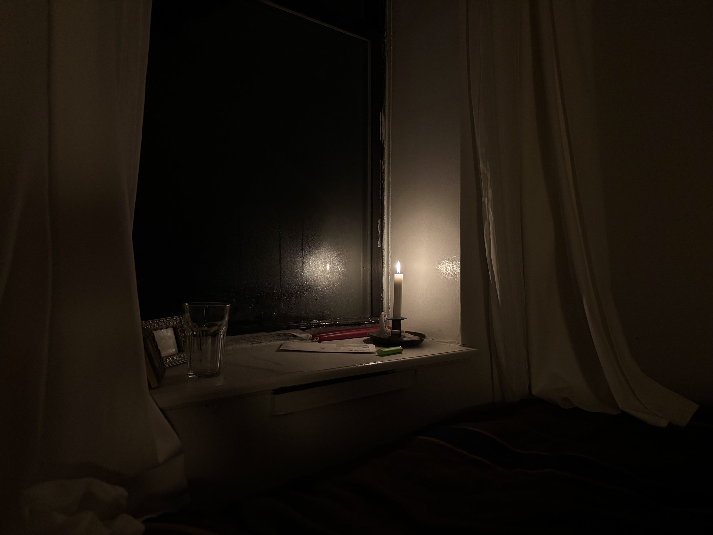 Bedside candle.jpeg