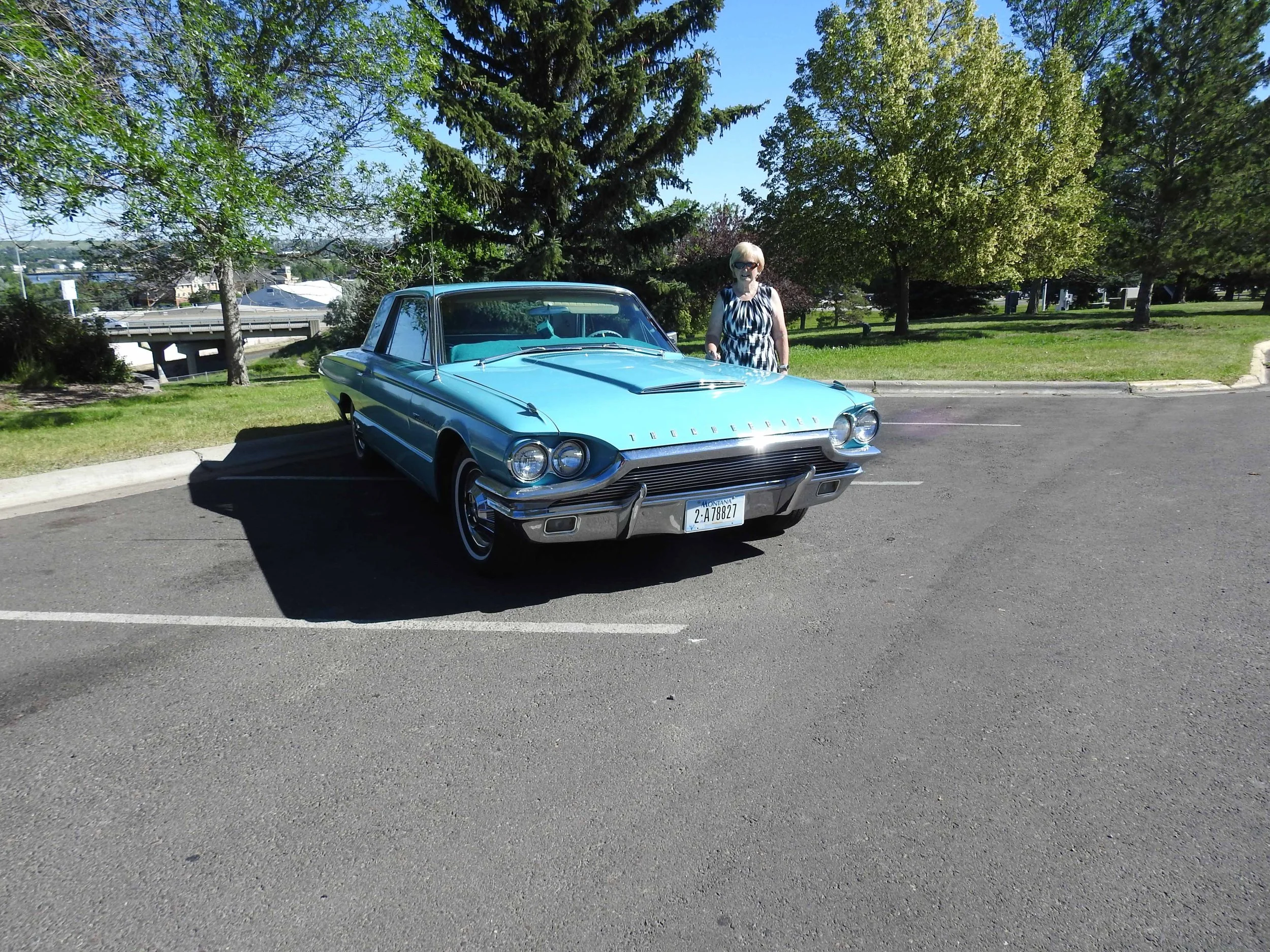 Barbara Kakalecik's Ford Thunderbird 2-dr Hardtop