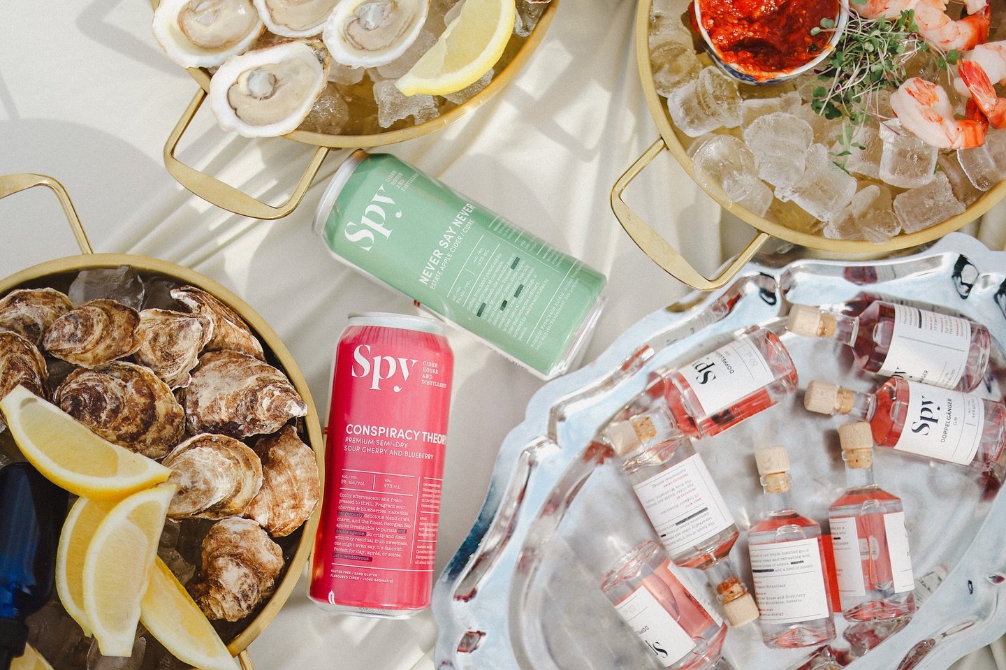 Where good things are meant to be shared. Book your next event at The Woodrow. Inquire  at the link in our bio. 

Photo by @fourteencoats 

#thewoodrow #southerngeorgianbay #bluemountainsontario #collingwoodcntario #thornburyontario #ontarioeventvenu