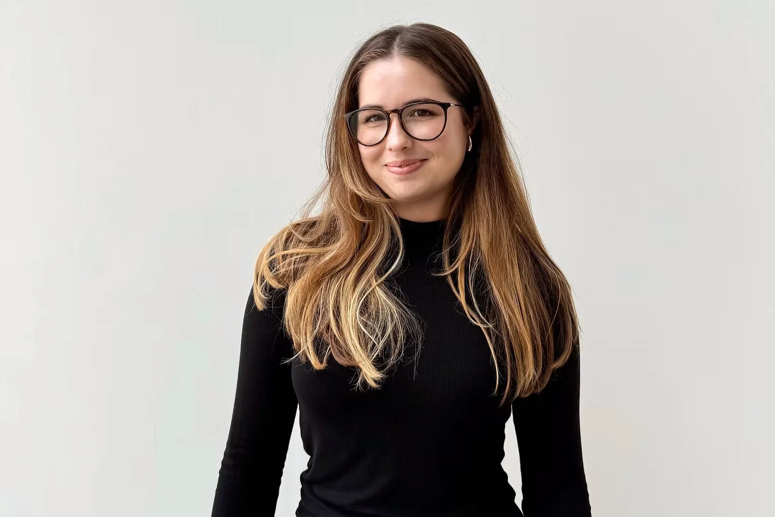 ELLYSE STEINDORF ASSOCIATE