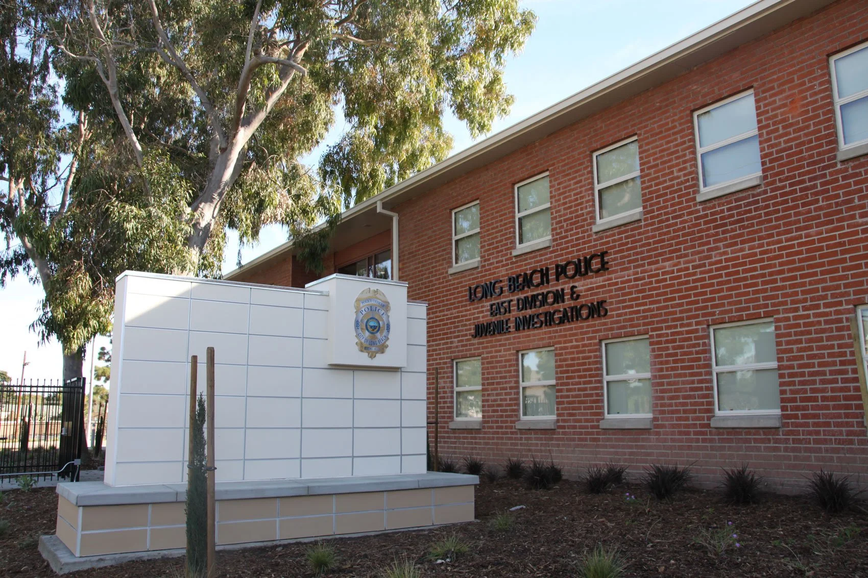 LONG BEACH EAST DIVISION POLICE STATION