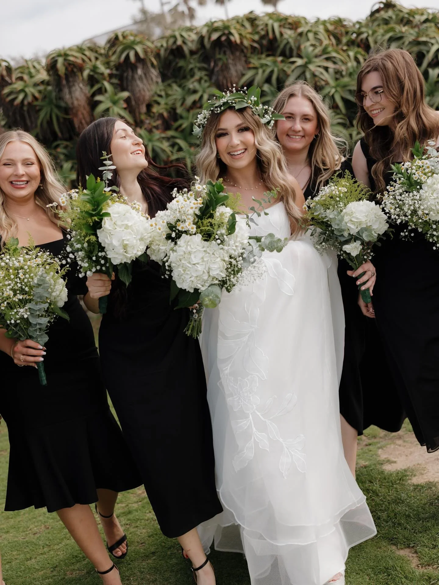 putting all of the most important pieces together ✨🤍🦢

Coordination | @gloweventcoordination 
Photo | @briberryphotography 
Content Creator | @contentbyfi 
Venue | @theweddingbowl 
Rentals | @yardenievents 

#sandiegoweddings #sandiegoweddingplanne
