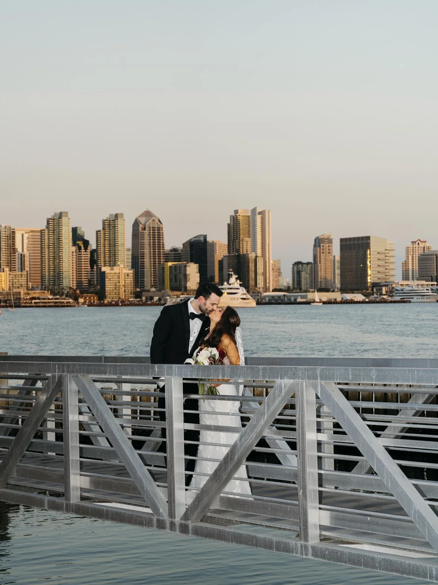 that post-ceremony feeling 🫶🏼✨🤍

Planning &amp; Coordination | @gloweventcoordination 
Venue | @coasterra 
Photo &amp; Video | @amariproductions @amaricouples 

#sandiegoweddingcoordinator #sandiegoweddingplanner #sandiegodayofcoordinator #socalwe