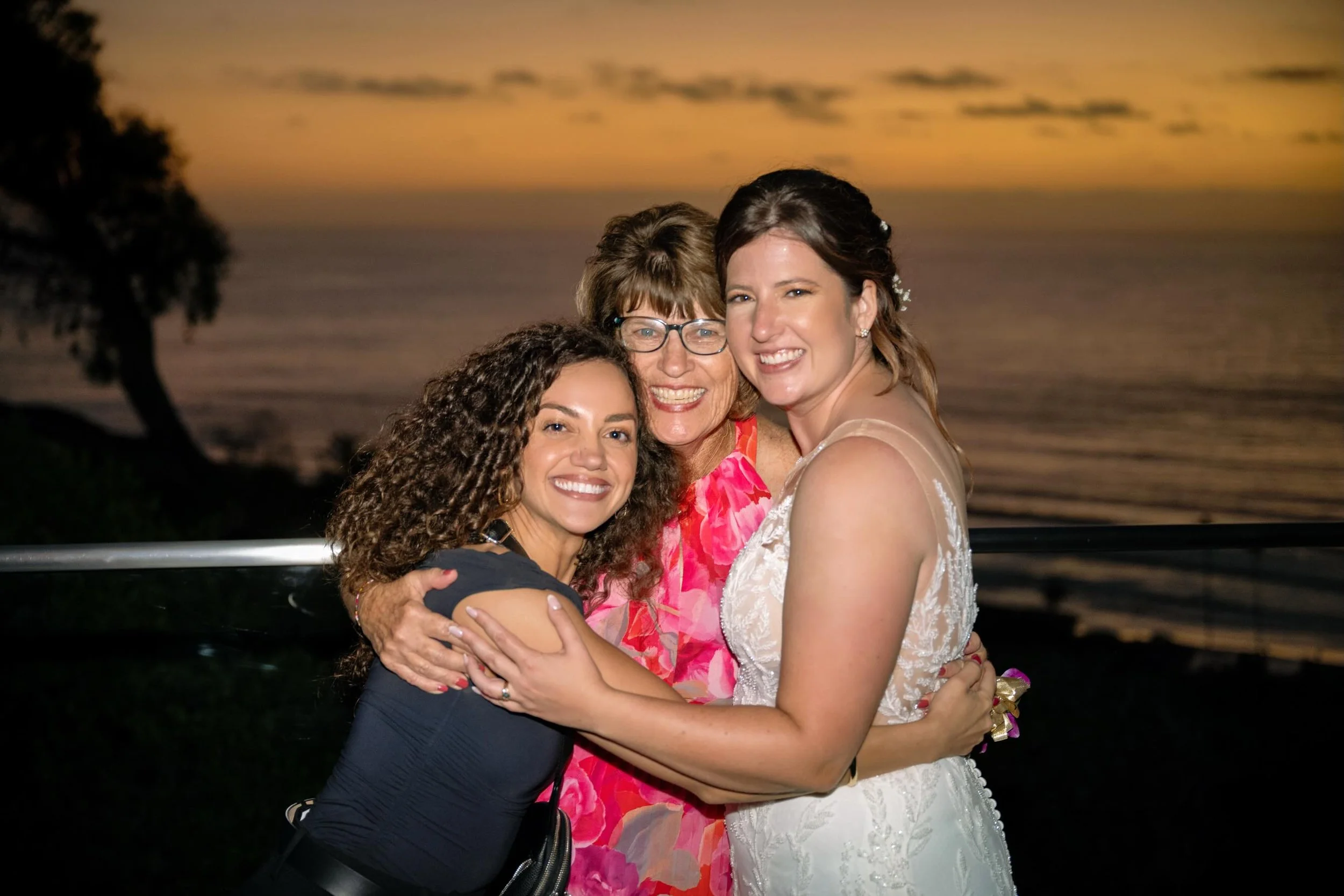 Happy Mother&rsquo;s Day 💐 here&rsquo;s to moms everywhere and all of the incredible moms I&rsquo;ve had the privilege of getting to know 🤍

From the walkthroughs and video chats to the wedding day hugs, happy tears, dance floor moments, and late n