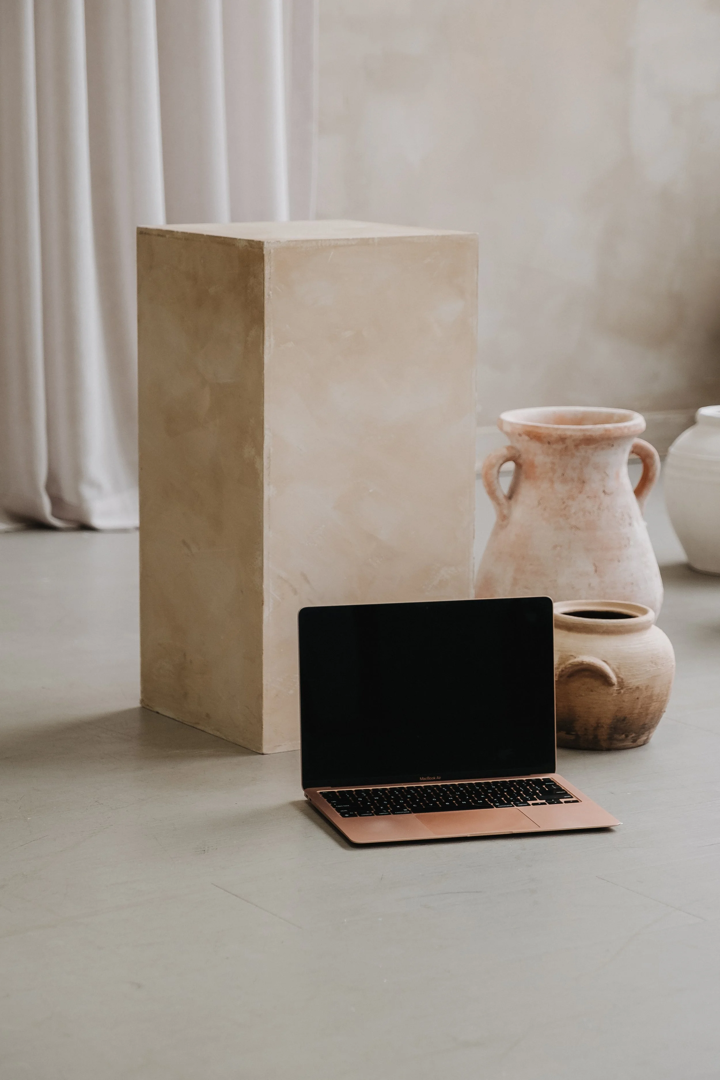 theRêveuse_Laptop_Six copy.jpg