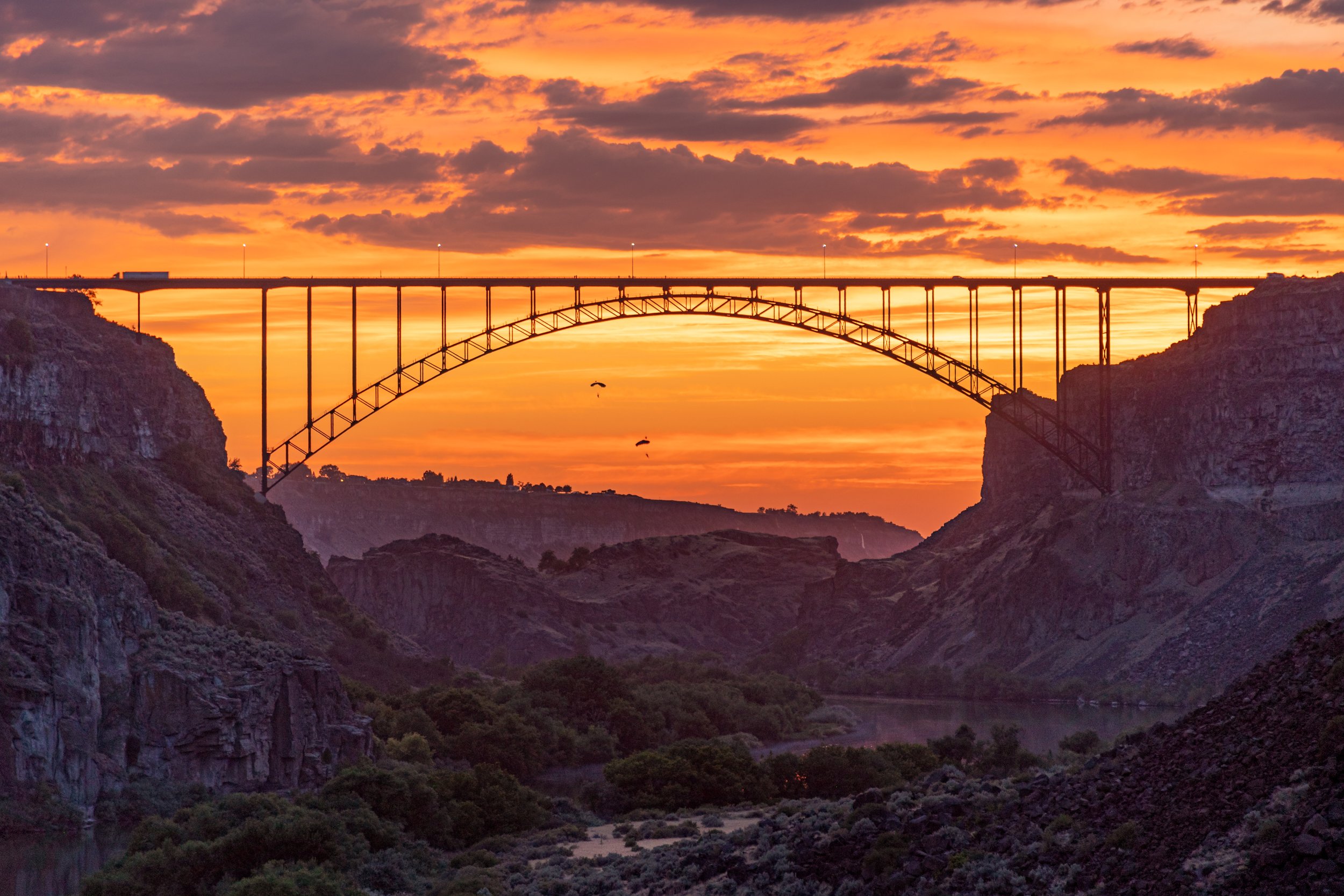 Perrine Bridge BASE Jumping: How to Watch the Only Year-Round Legal Spot in the U.S.