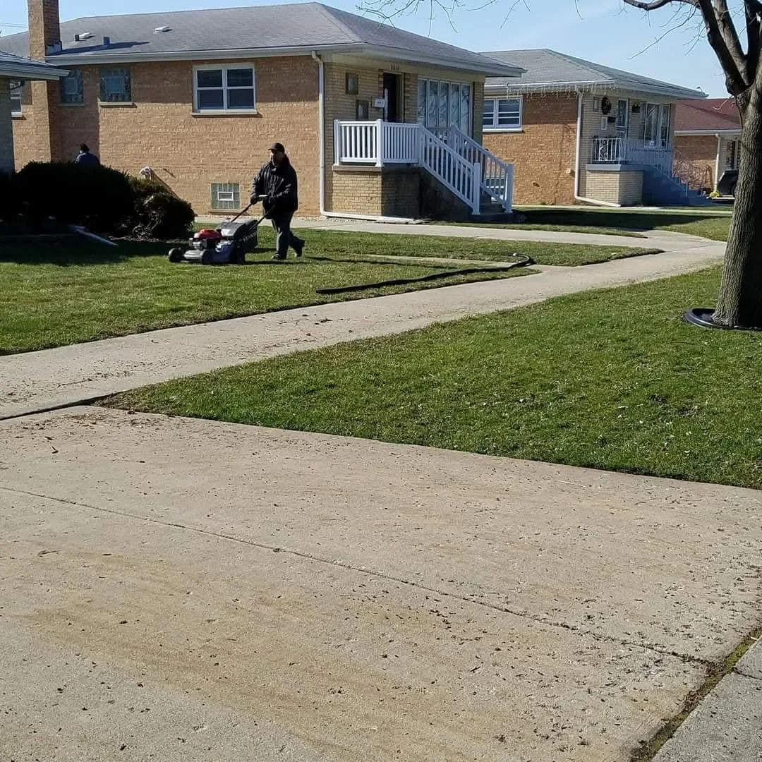 reliable-lawn-care-residential-lawn-maintenance-lemont