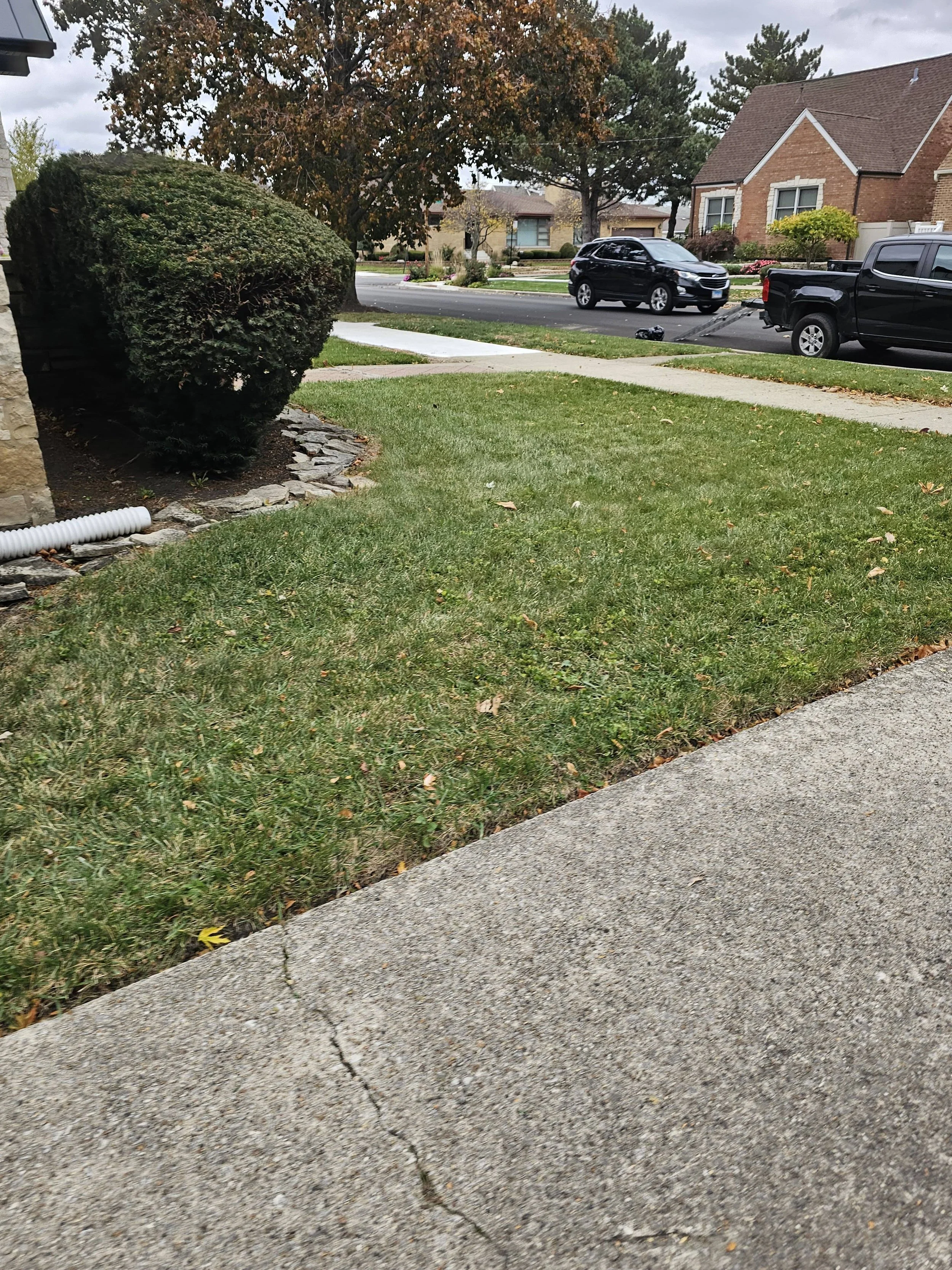 landscaping-lawn-care-snow-removal-plowing-aerating-fertilization-hickory-hills-chicago-ridge-lemont-darien-willowbrook-burr-ridge-palos-heights-tinley-orland-justice-worth-bridgeview-oak-lawn-alsip-southwest-chicago-suburbs