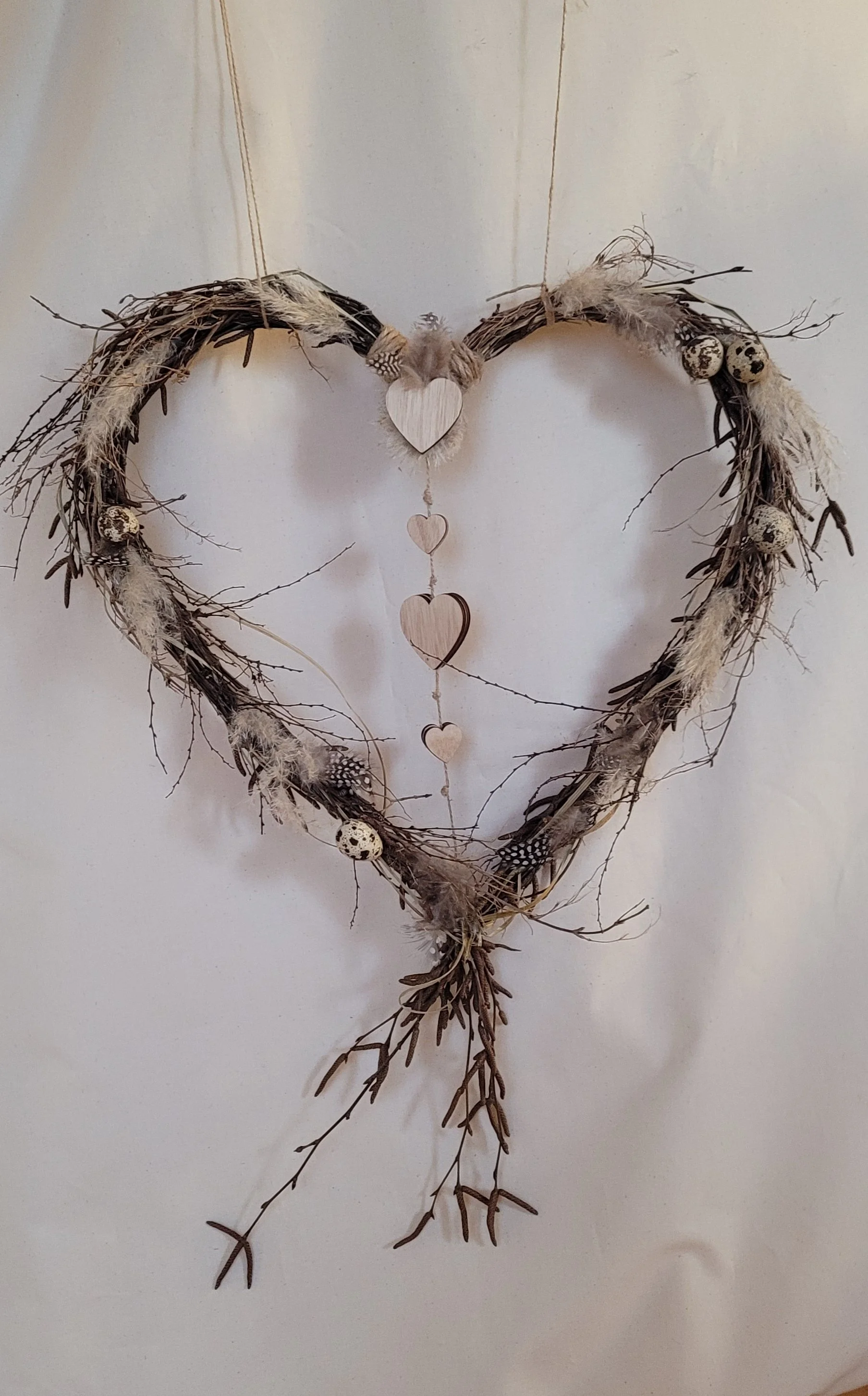 Herz aus Birkenreisig verschieden dekoriert