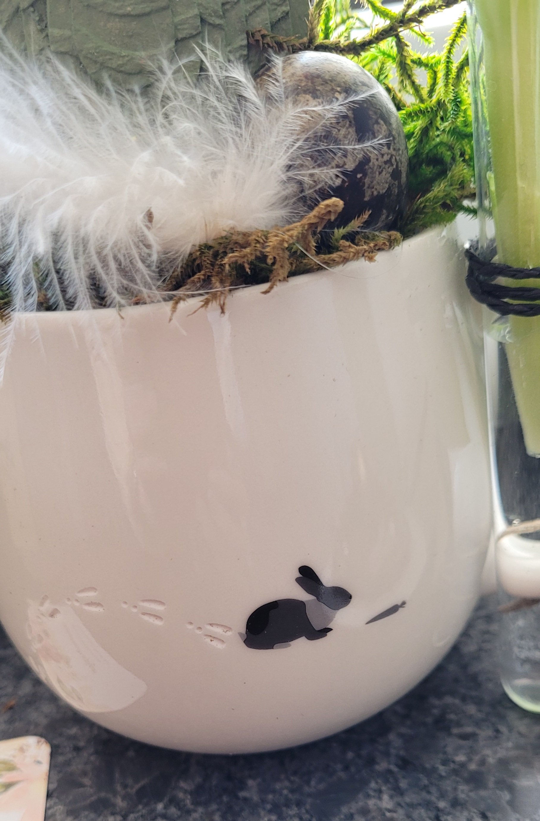Tasse mit Hasenspuren