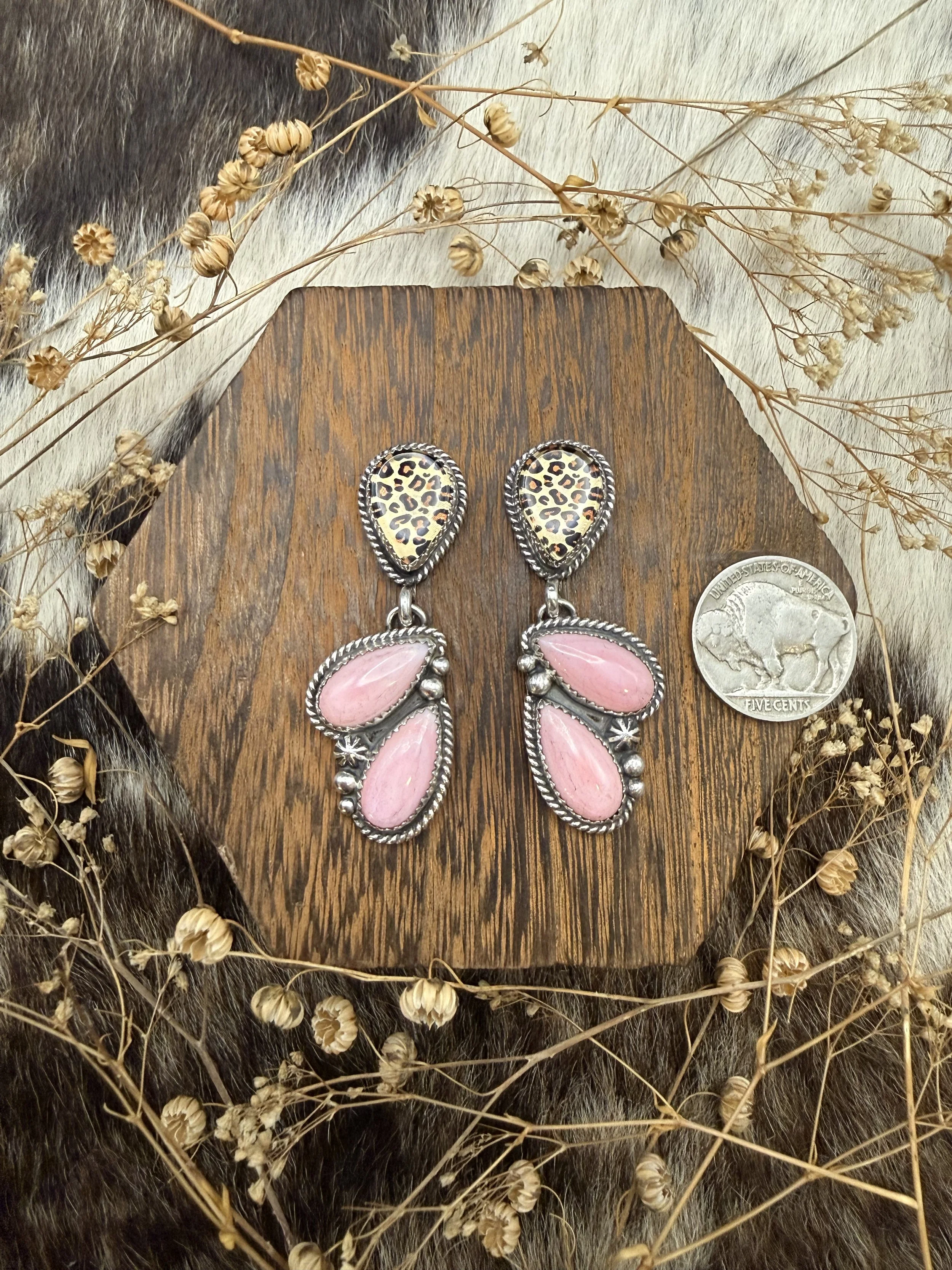 Queen Conch & Cheetah Print